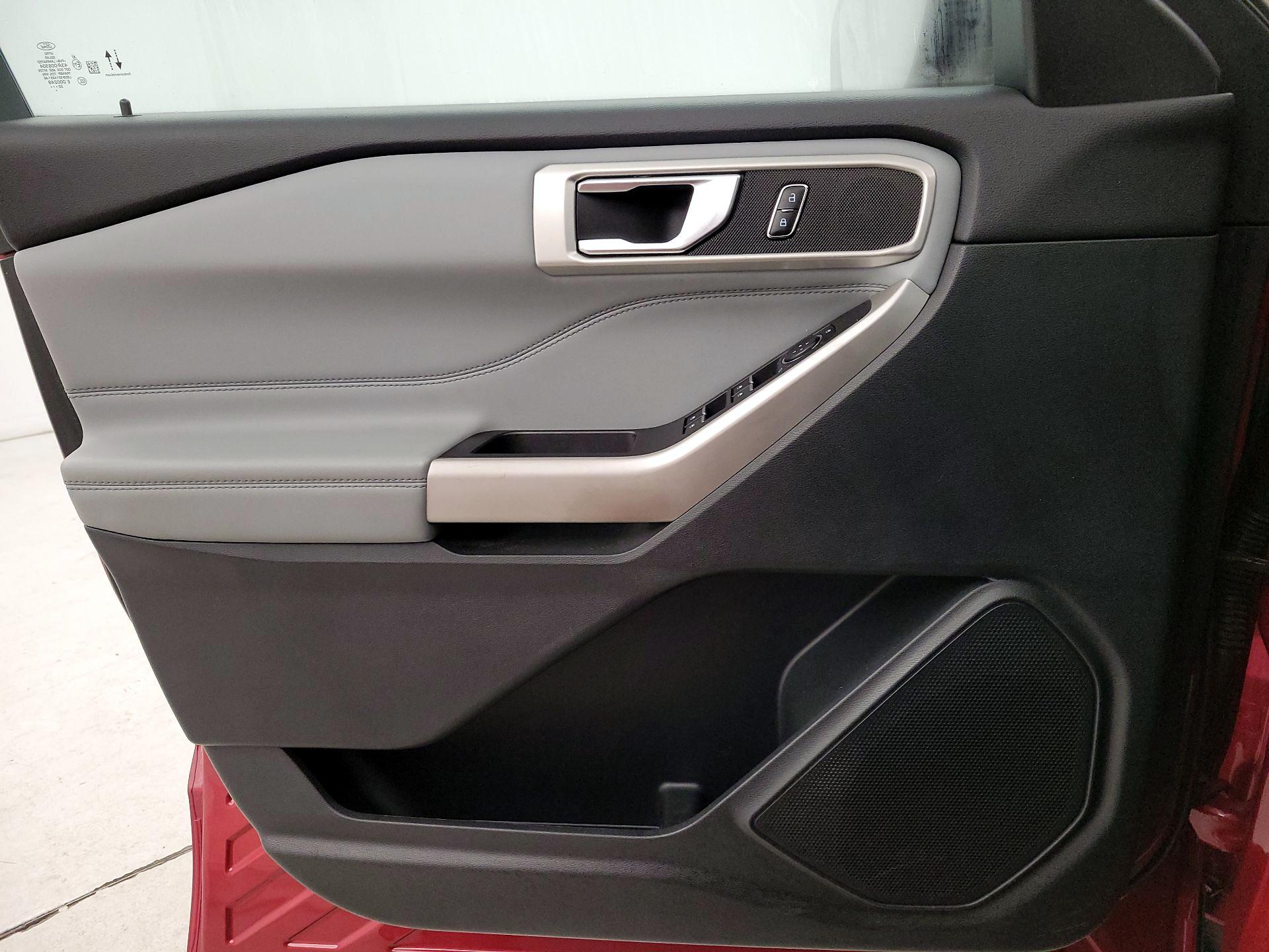 Thumbnail: 2022 Ford Explorer - 12