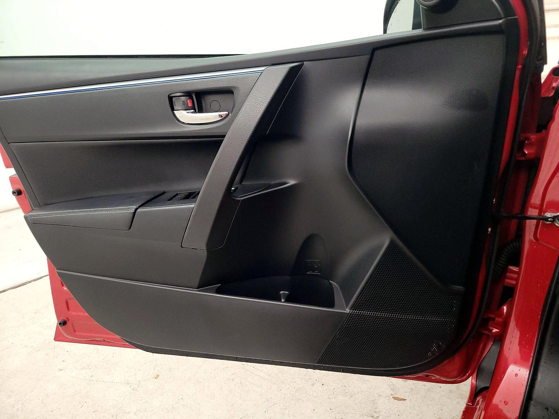 Thumbnail: 2014 Toyota Corolla - 12