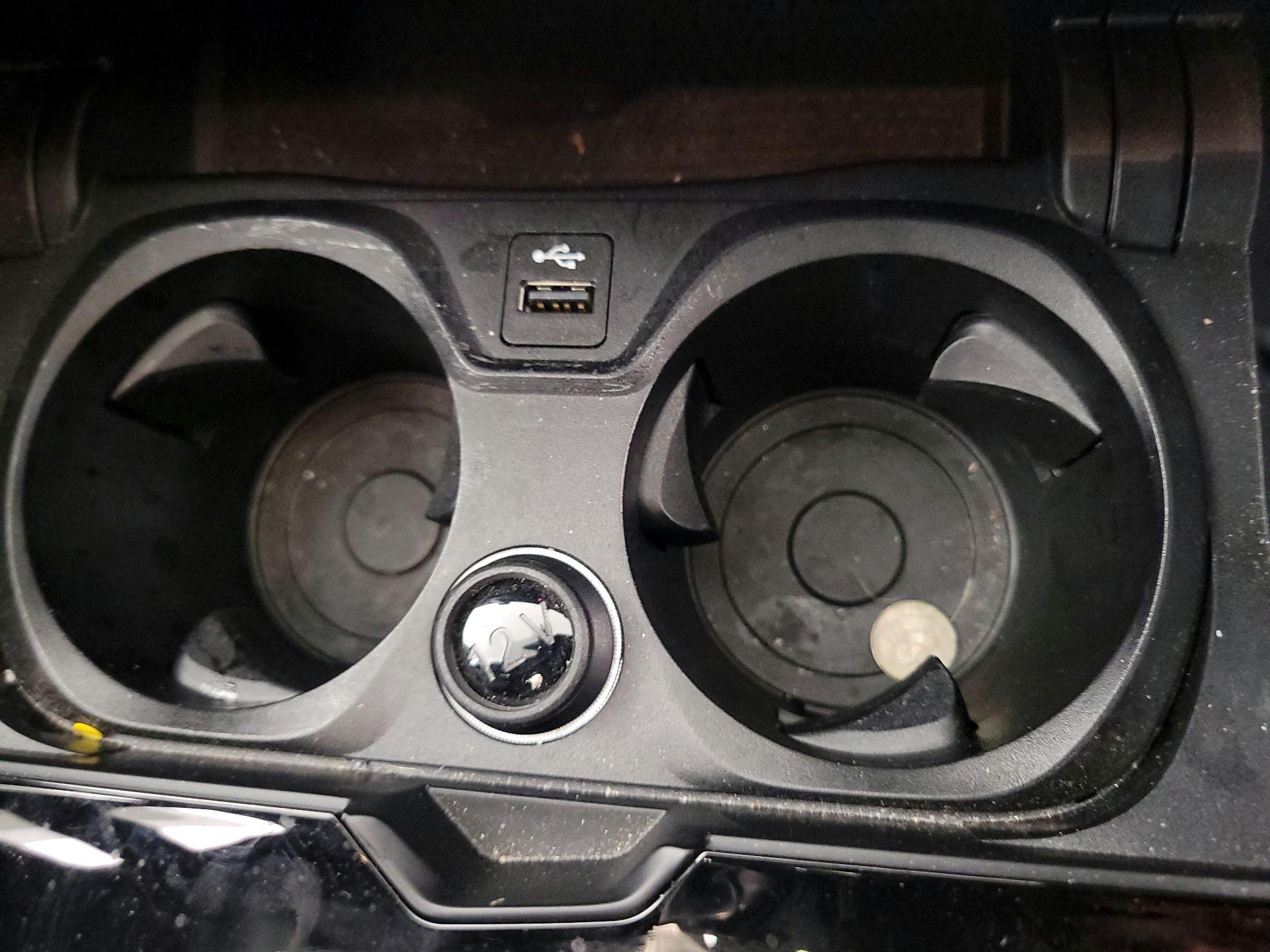 Thumbnail: 2024 BMW M2 - 18