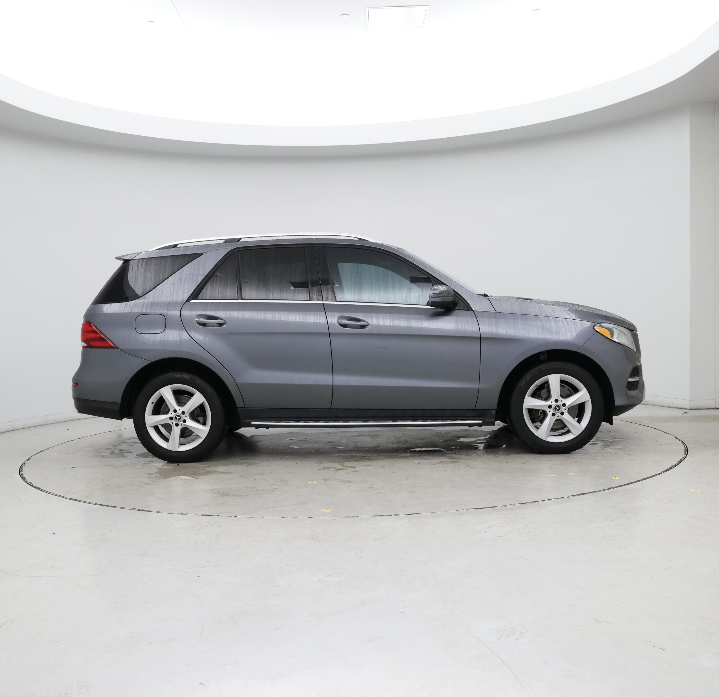 Thumbnail: 2018 Mercedes-Benz GLE - 7