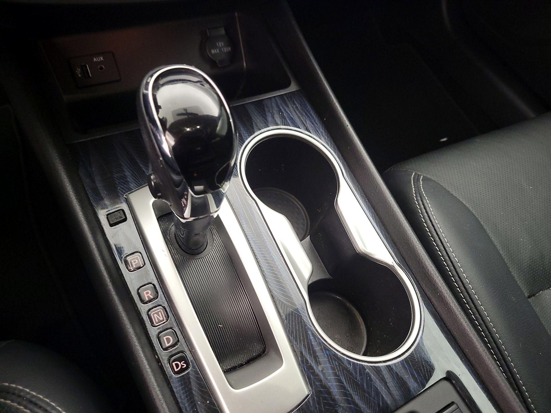 Thumbnail: 2016 Nissan Altima - 17