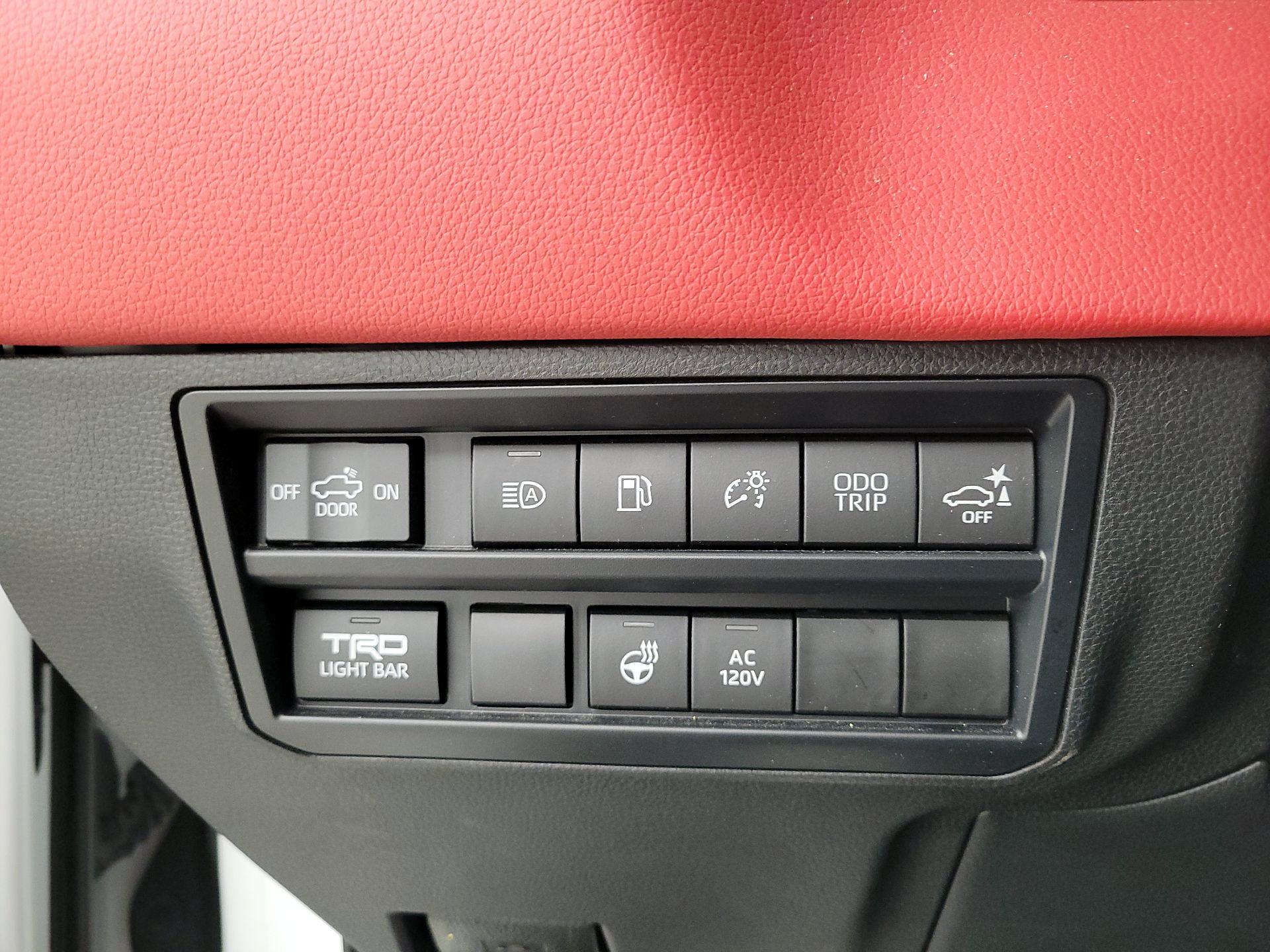 Thumbnail: 2023 Toyota Tundra - 13