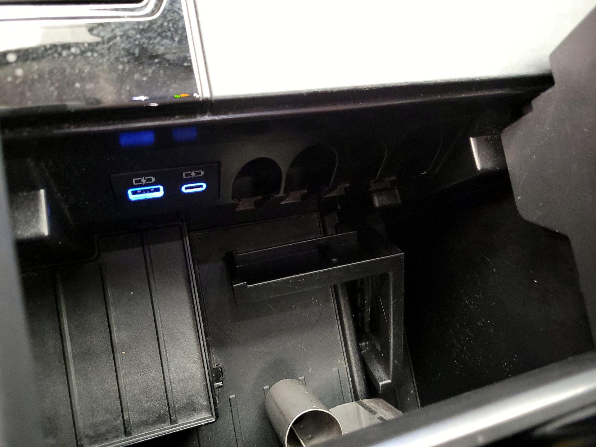 Thumbnail: 2023 Toyota Tundra - 18