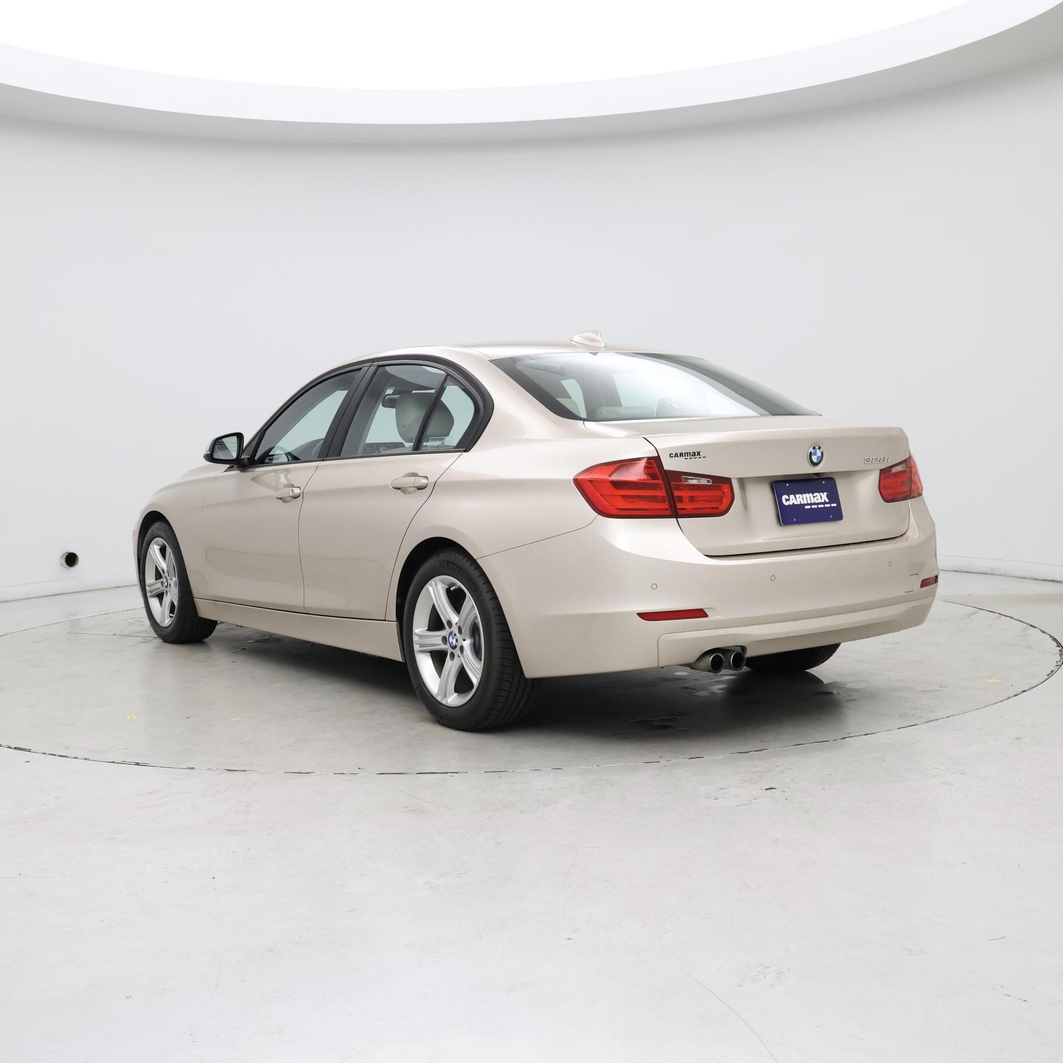 Thumbnail: 2015 BMW 3 Series - 2