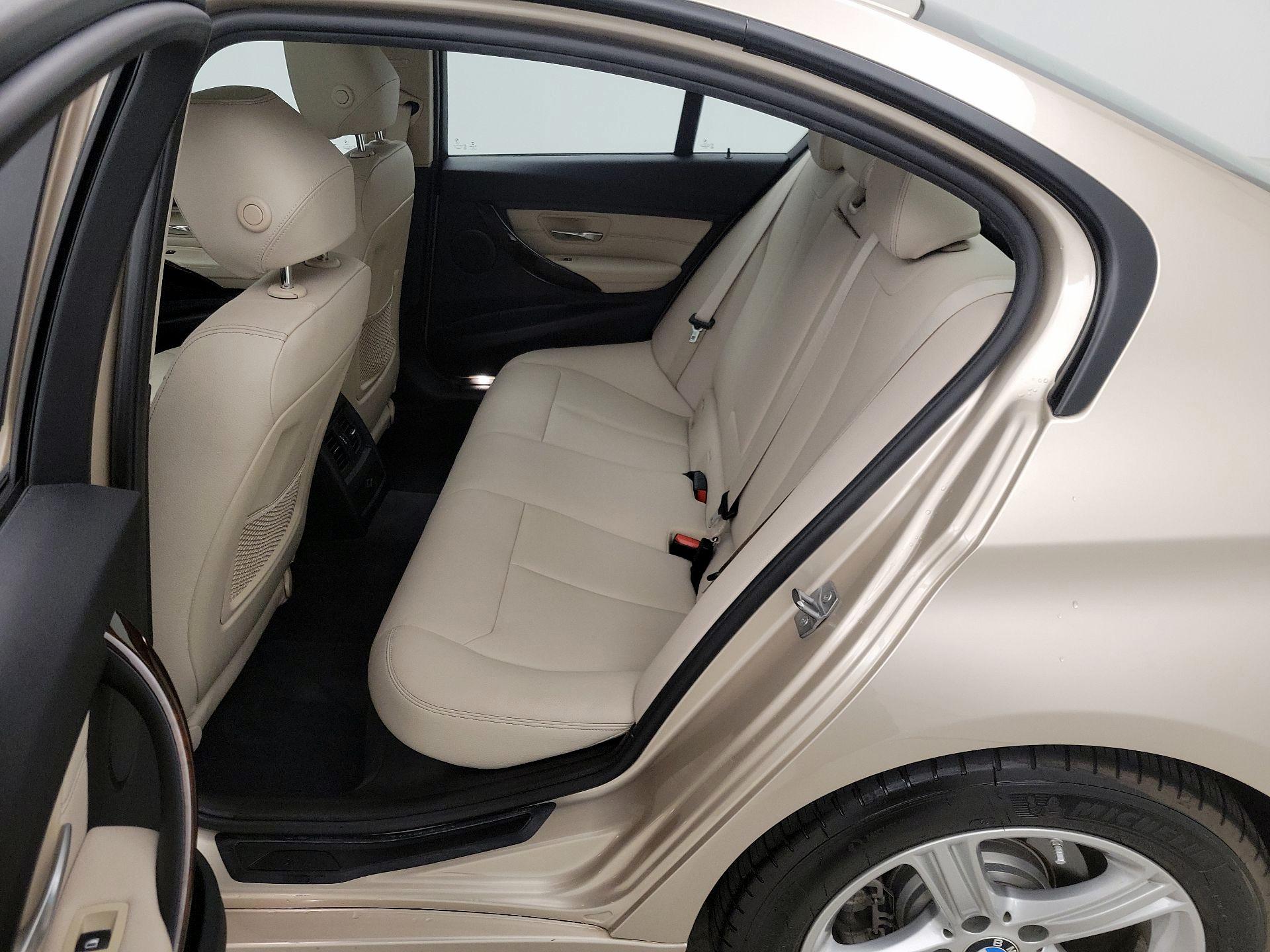 Thumbnail: 2015 BMW 3 Series - 20