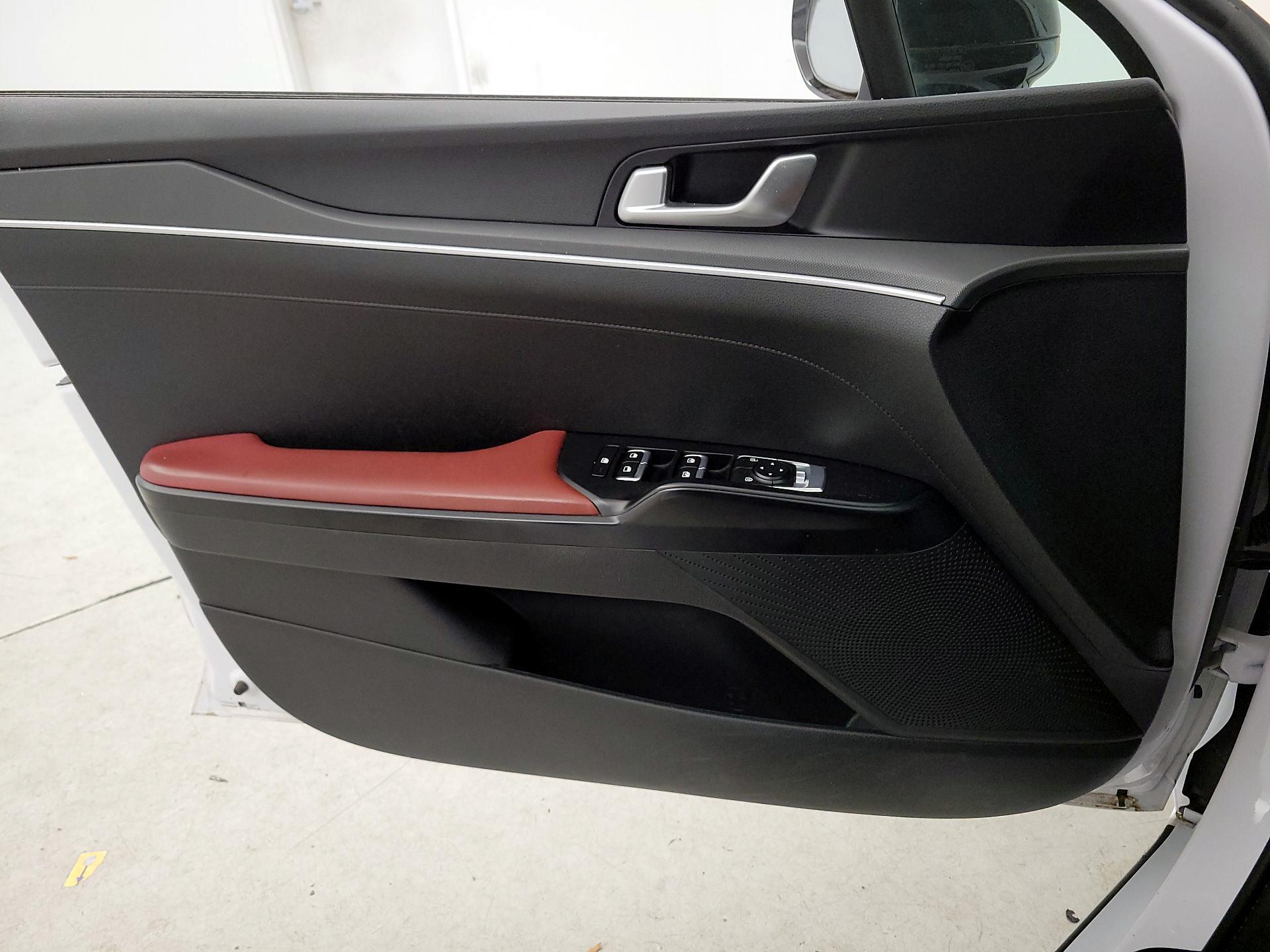 Thumbnail: 2022 Kia K5 - 12