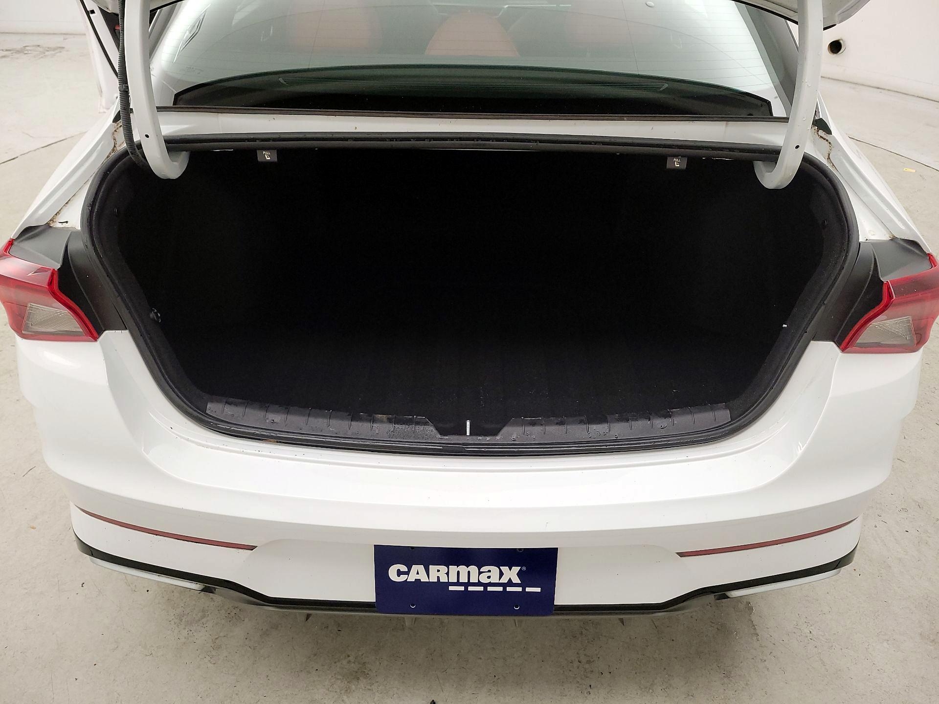 Thumbnail: 2022 Kia K5 - 20