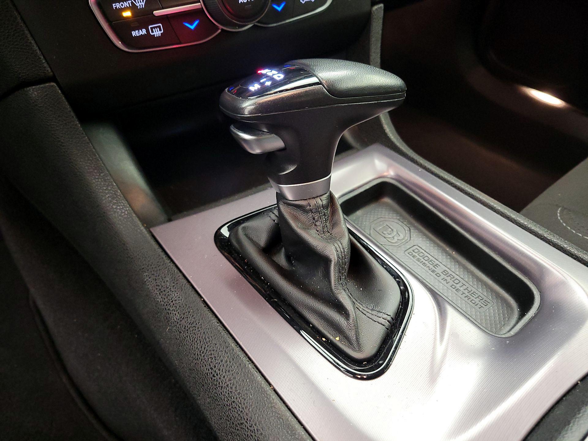 Thumbnail: 2020 Dodge Charger - 17