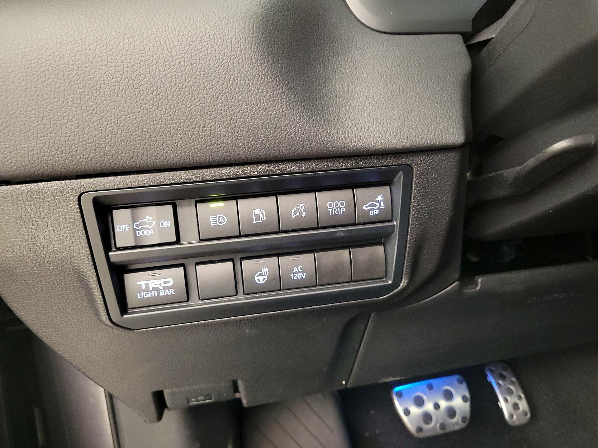 Thumbnail: 2024 Toyota Tundra - 13