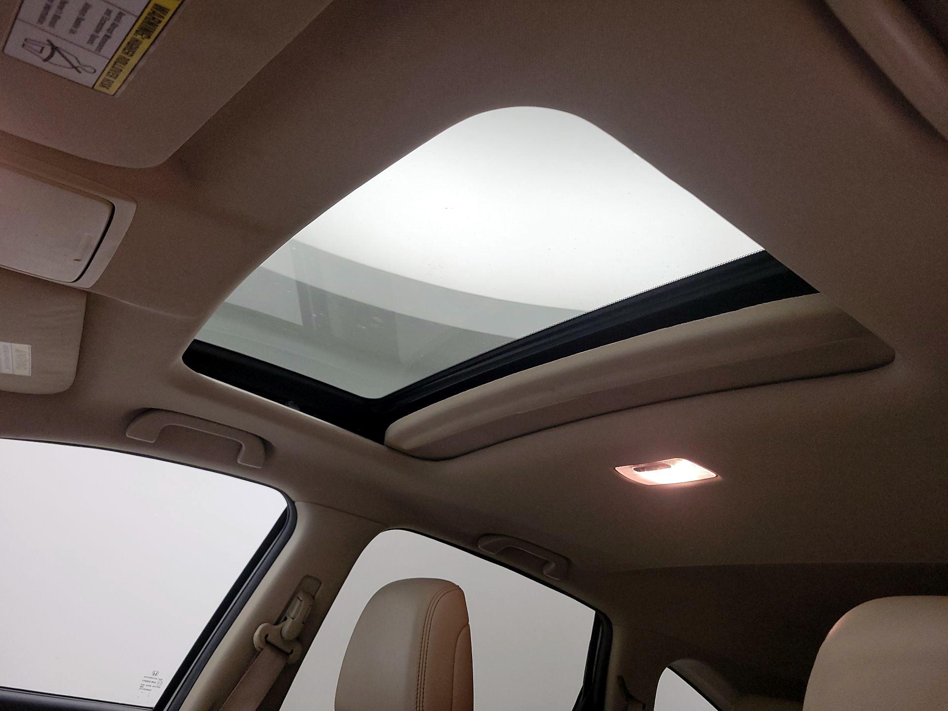 Thumbnail: 2015 Honda CR-V - 18