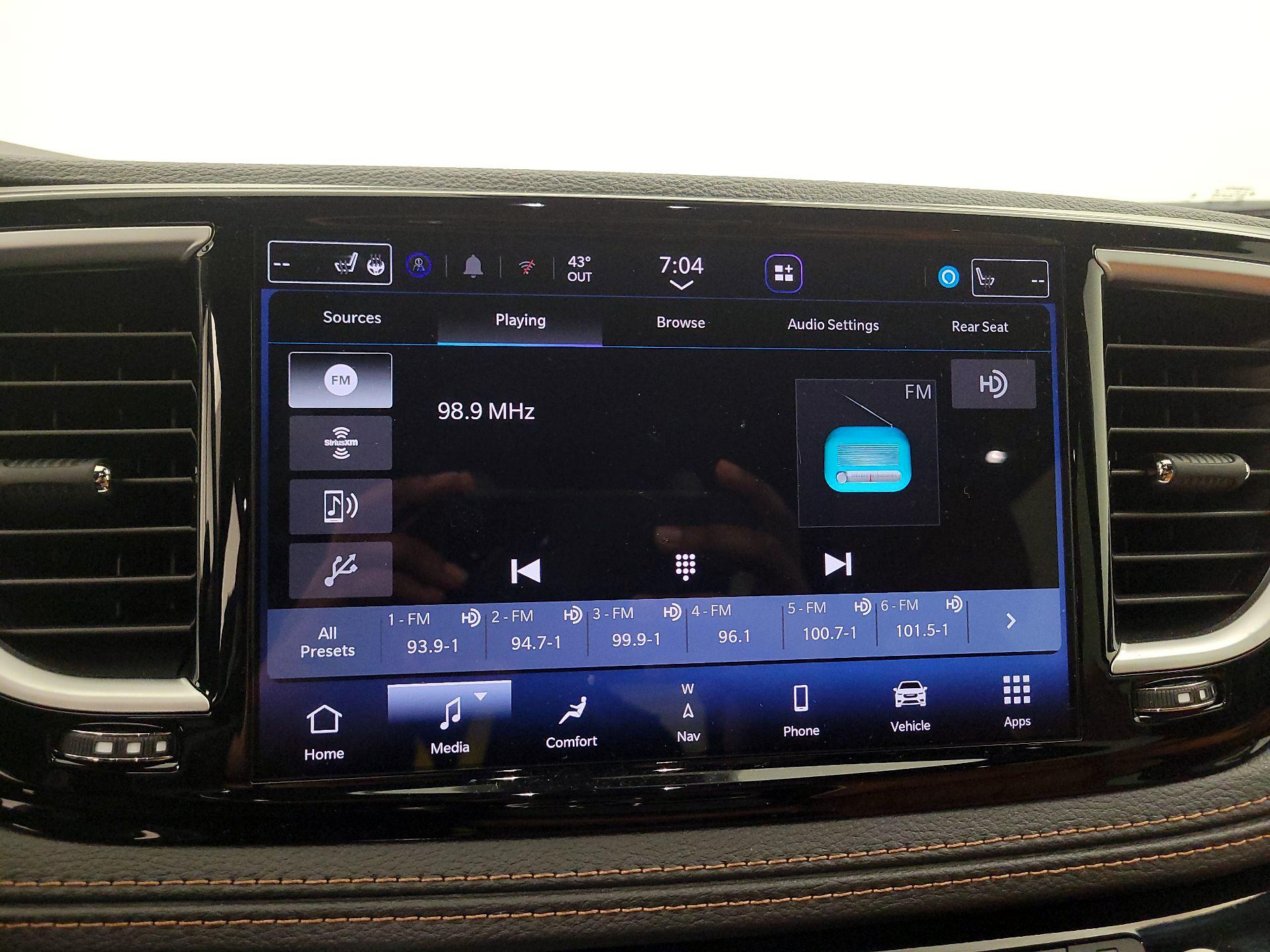 Thumbnail: 2025 Chrysler Pacifica - 15