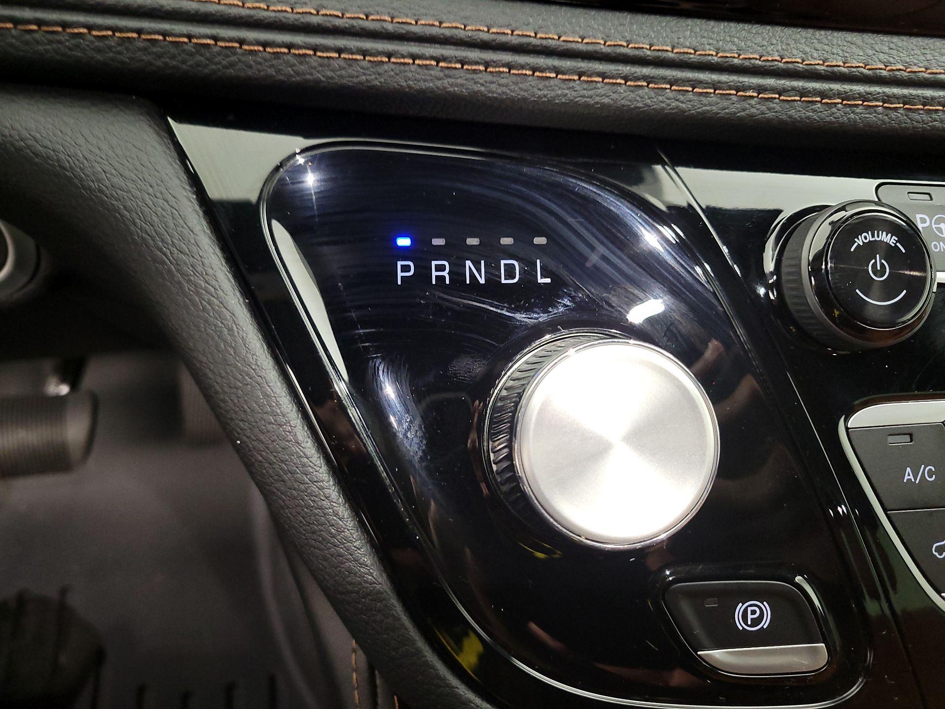 Thumbnail: 2025 Chrysler Pacifica - 17