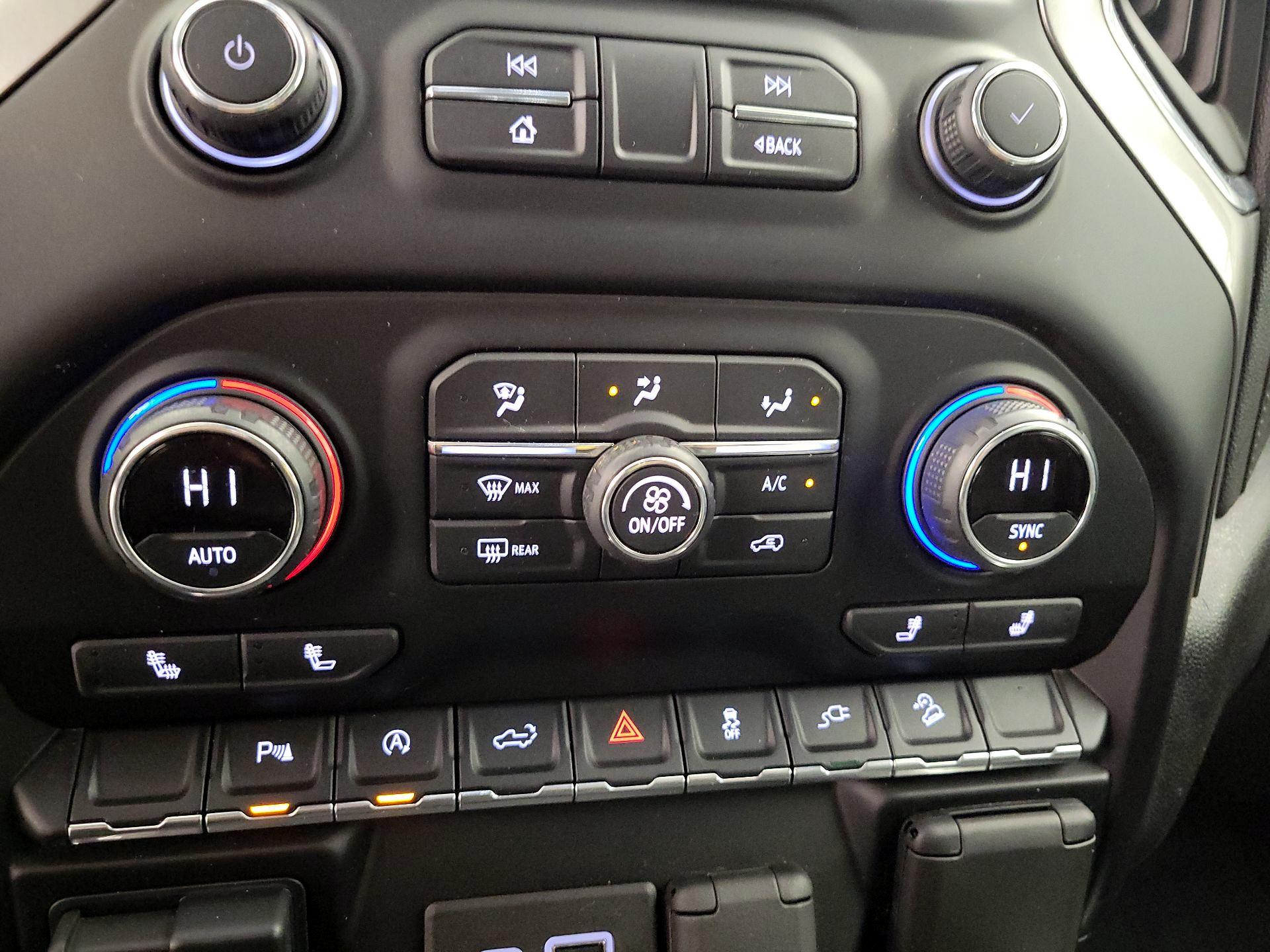 Thumbnail: 2021 Chevrolet Silverado 1500 - 16