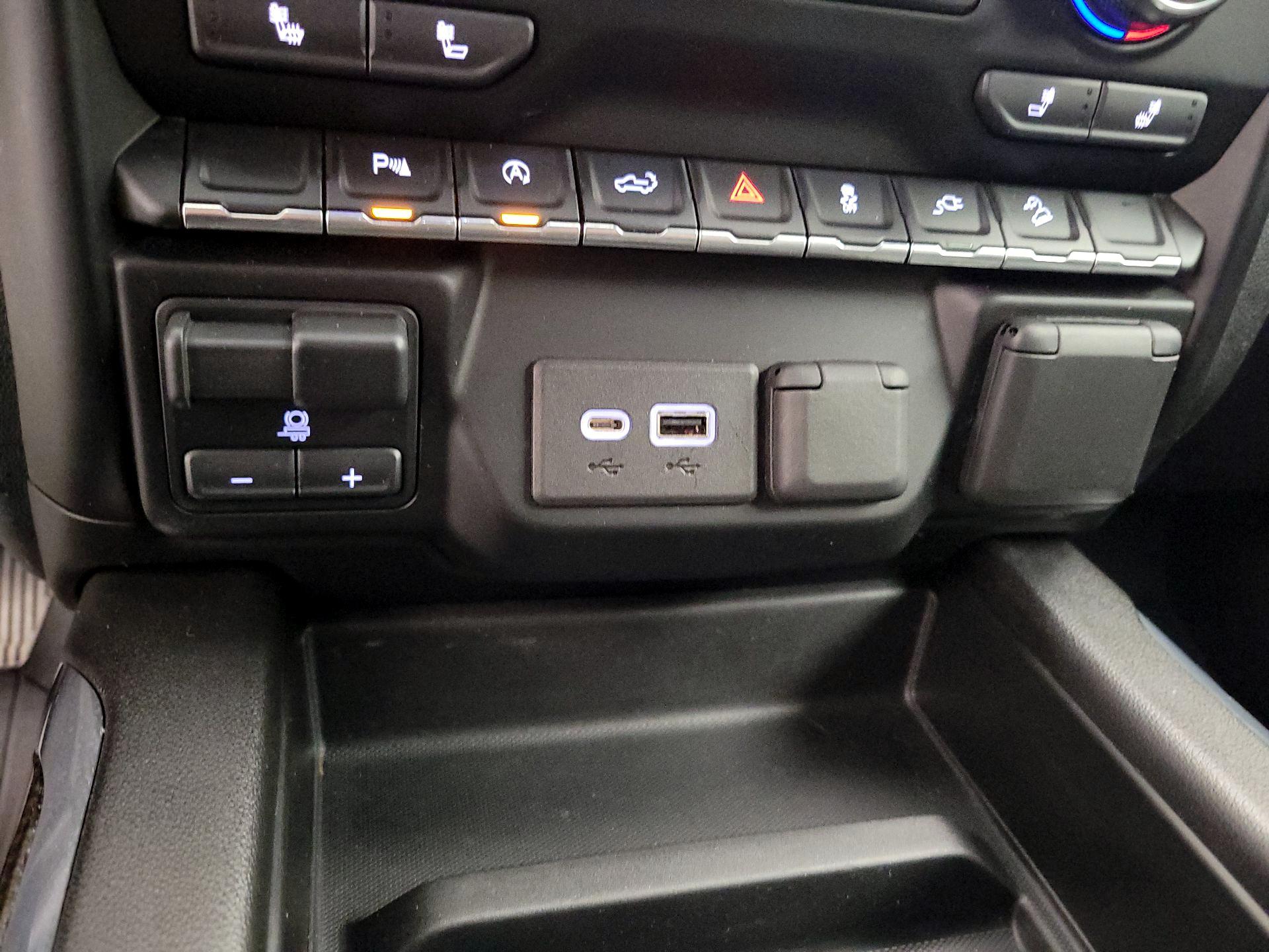 Thumbnail: 2021 Chevrolet Silverado 1500 - 18