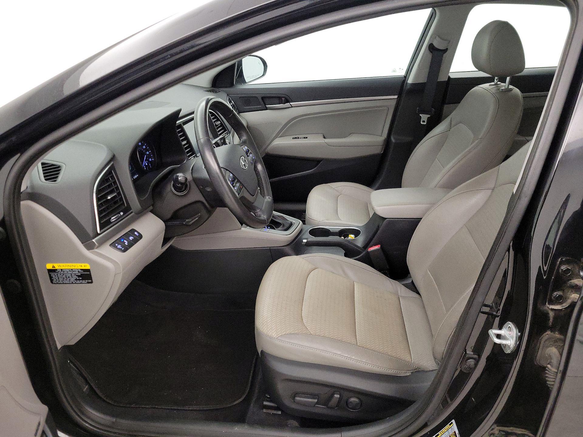 Thumbnail: 2017 Hyundai Elantra - 11