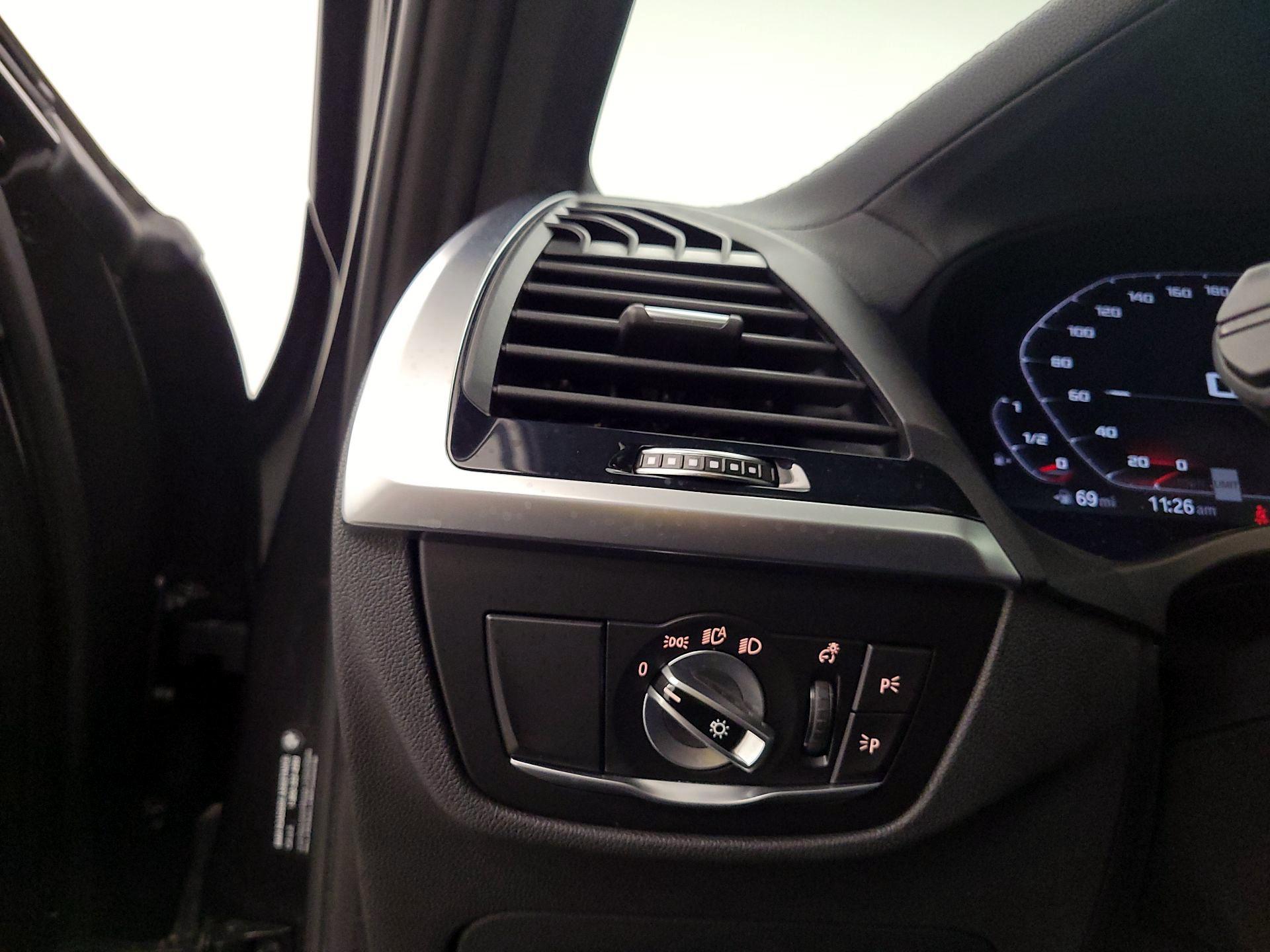 Thumbnail: 2021 BMW X3 - 13