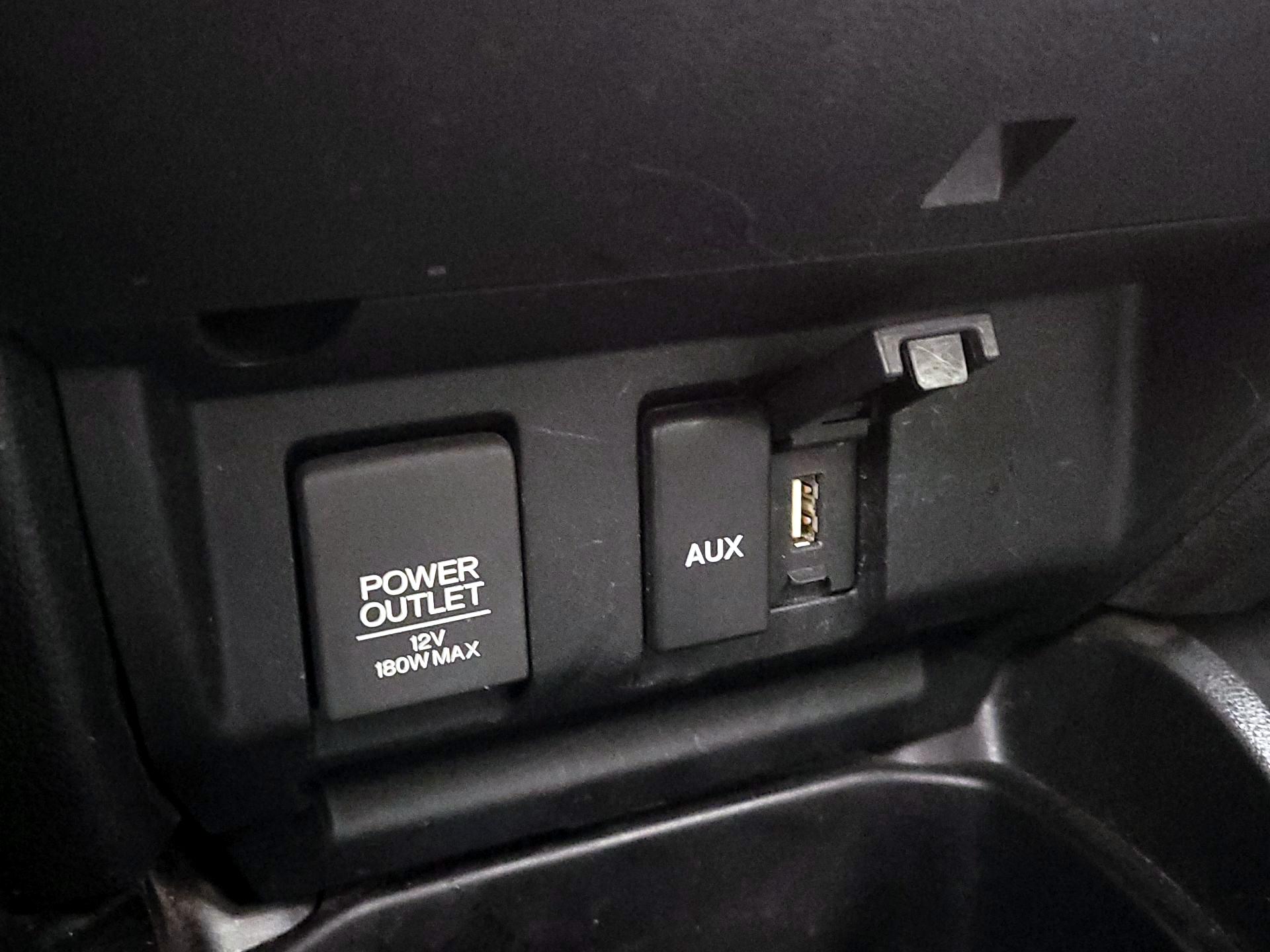 Thumbnail: 2016 Honda Fit - 18