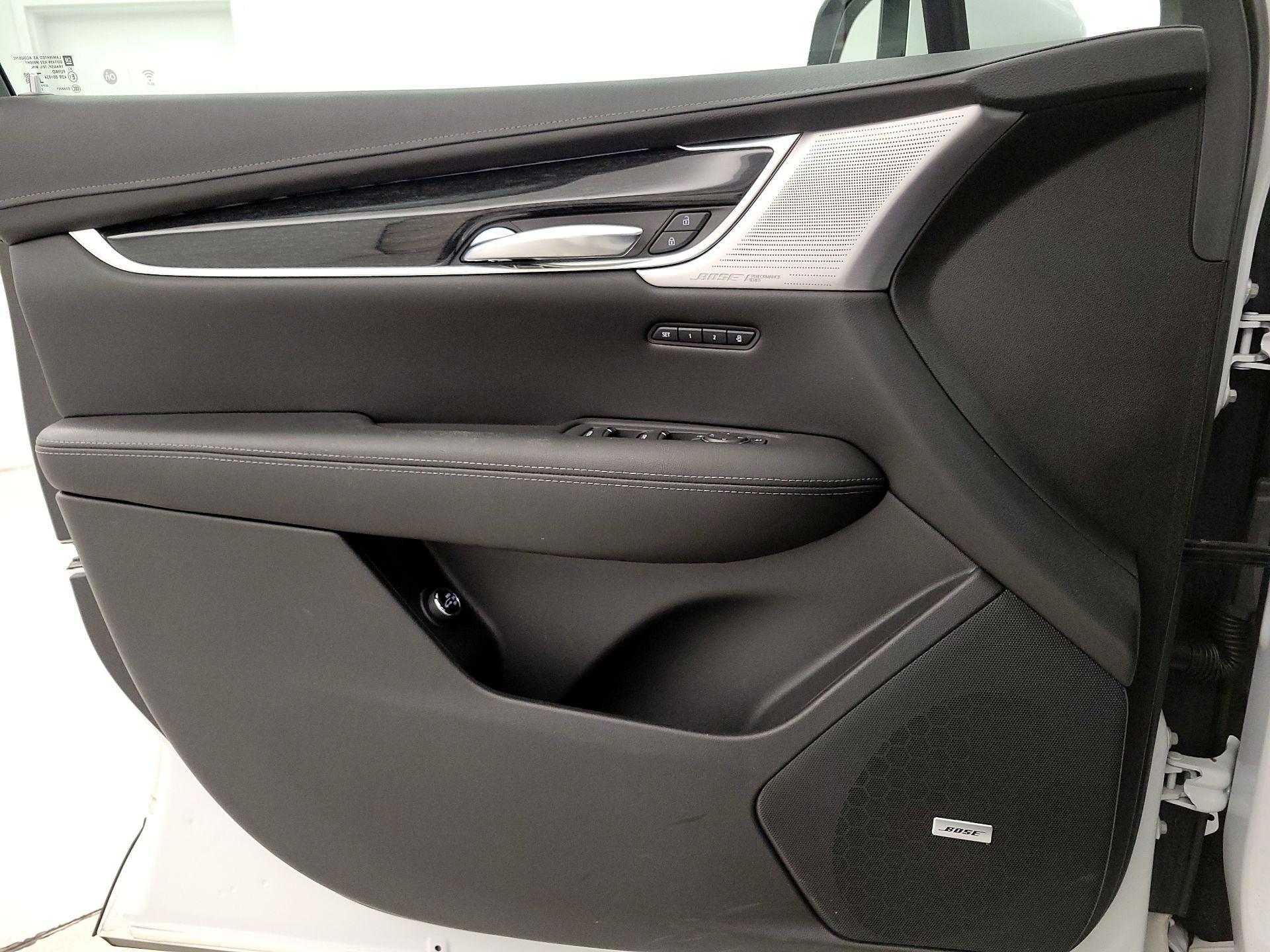 Thumbnail: 2021 Cadillac XT5 - 12