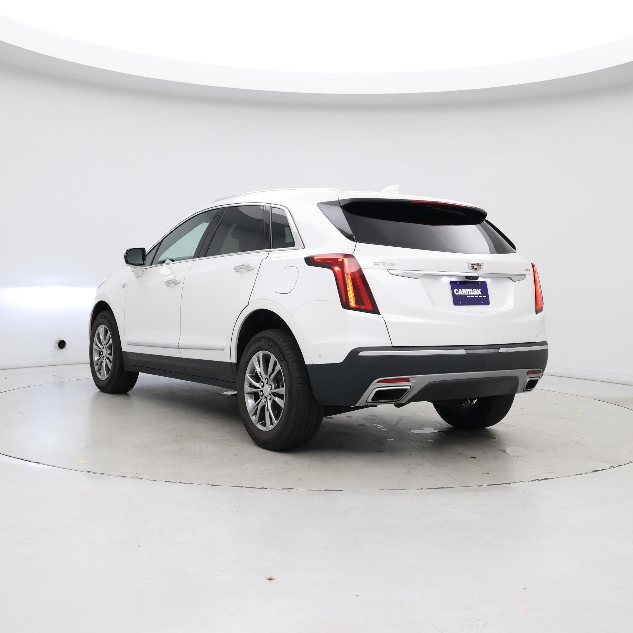 Thumbnail: 2021 Cadillac XT5 - 2