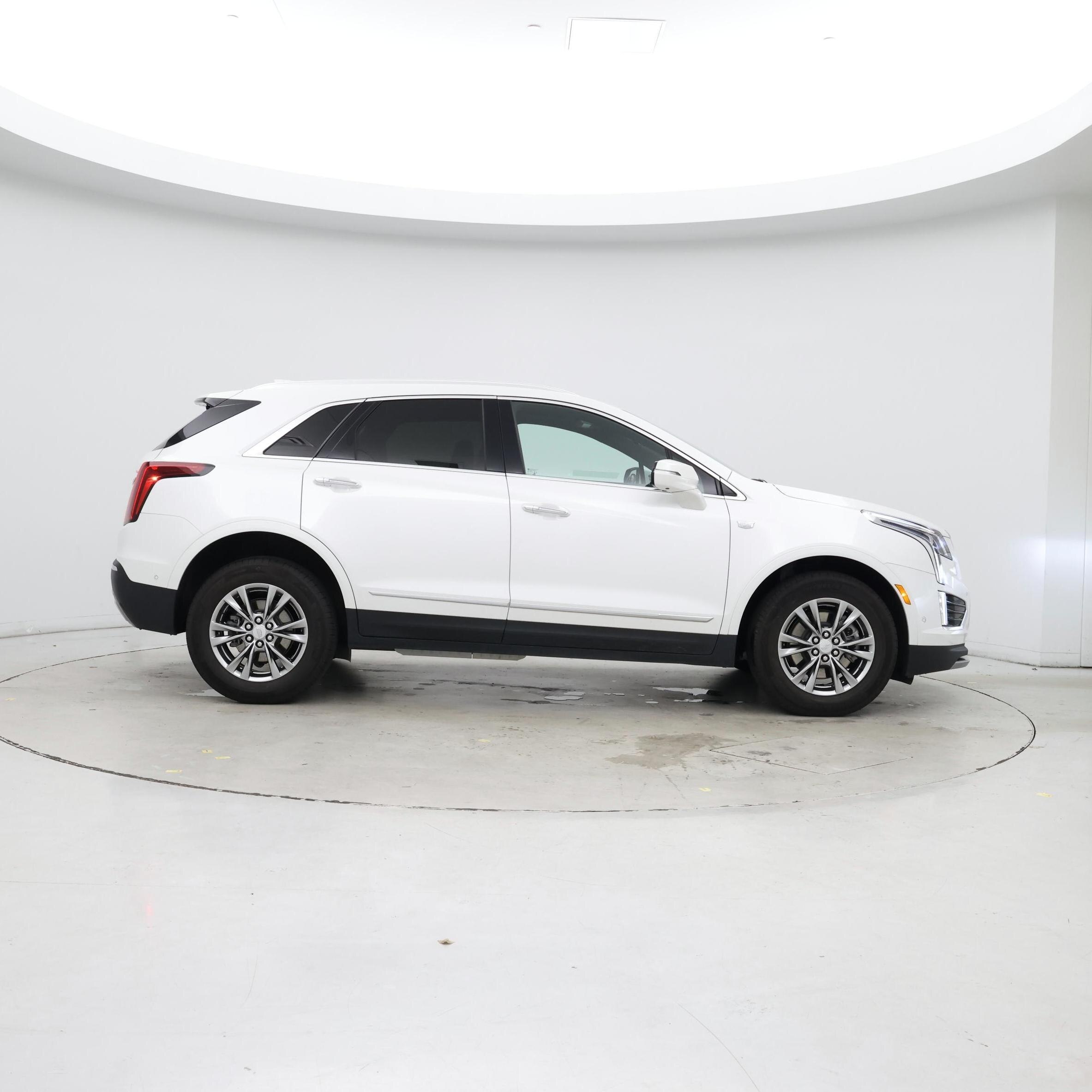Thumbnail: 2021 Cadillac XT5 - 7