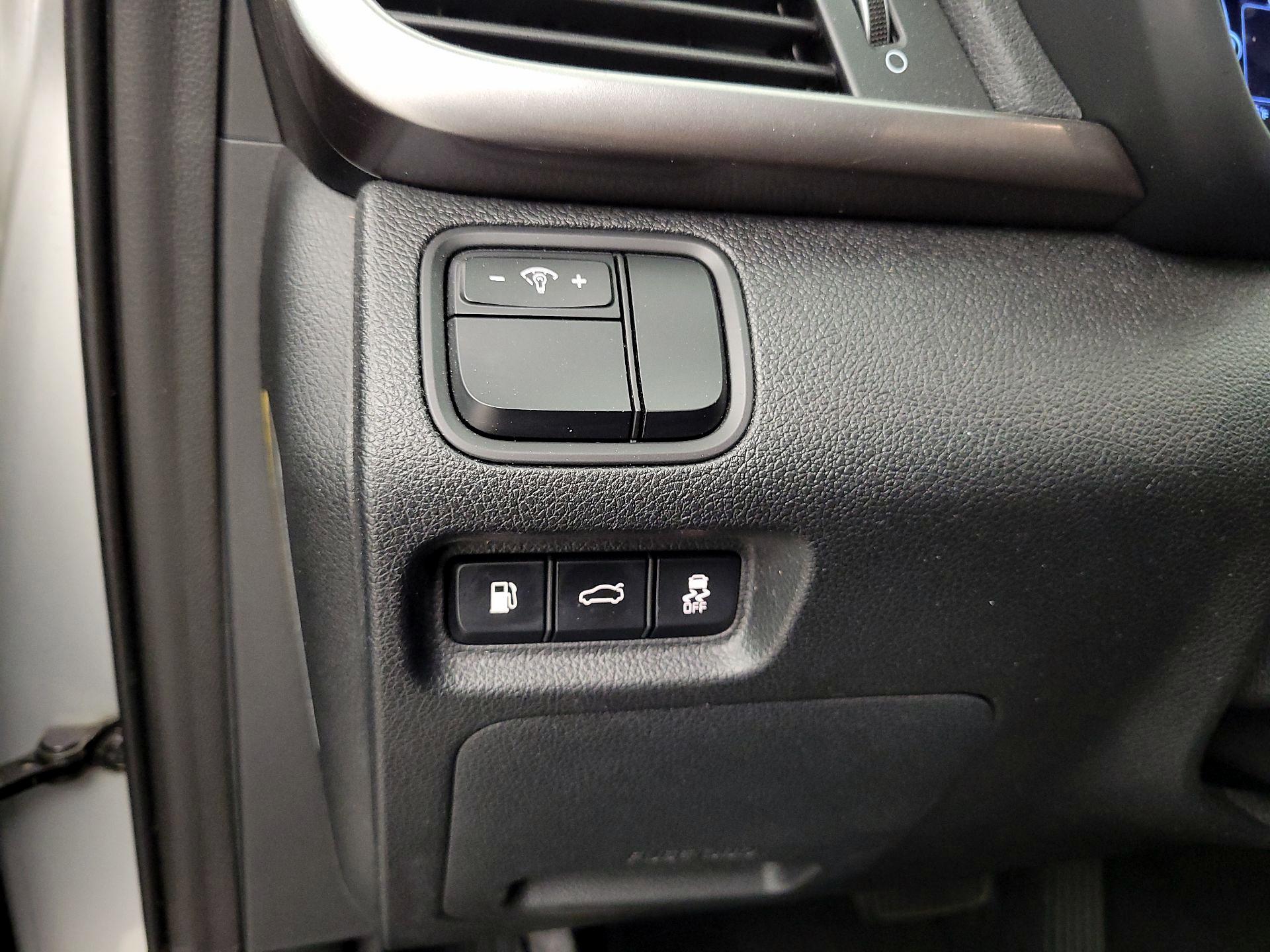 Thumbnail: 2016 Kia Optima - 13