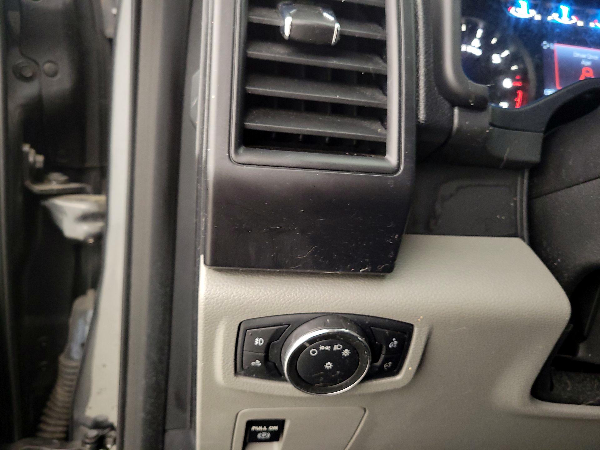 Thumbnail: 2016 Ford F-150 - 13