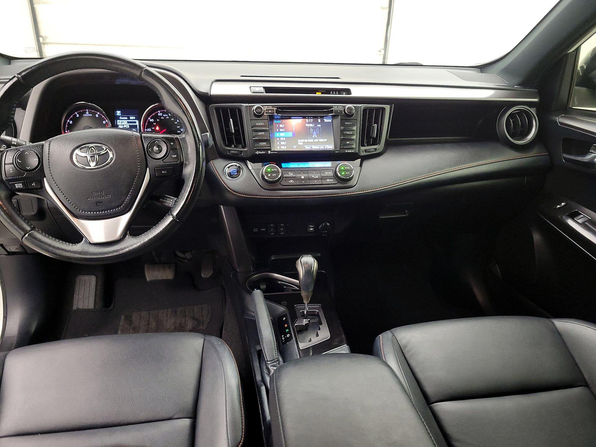 Thumbnail: 2018 Toyota RAV4 - 9