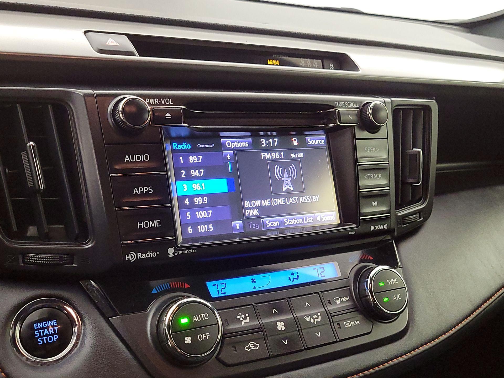 Thumbnail: 2018 Toyota RAV4 - 15