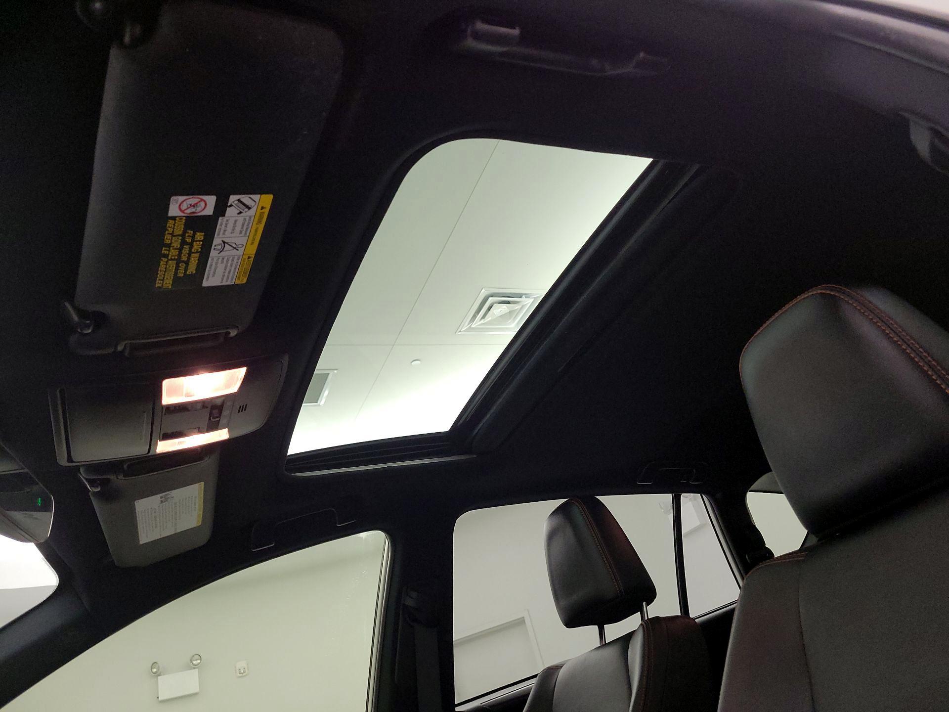 Thumbnail: 2018 Toyota RAV4 - 19