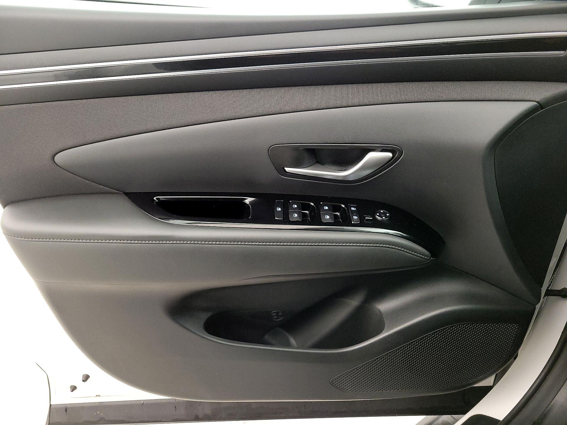 Thumbnail: 2023 Hyundai Tucson - 12