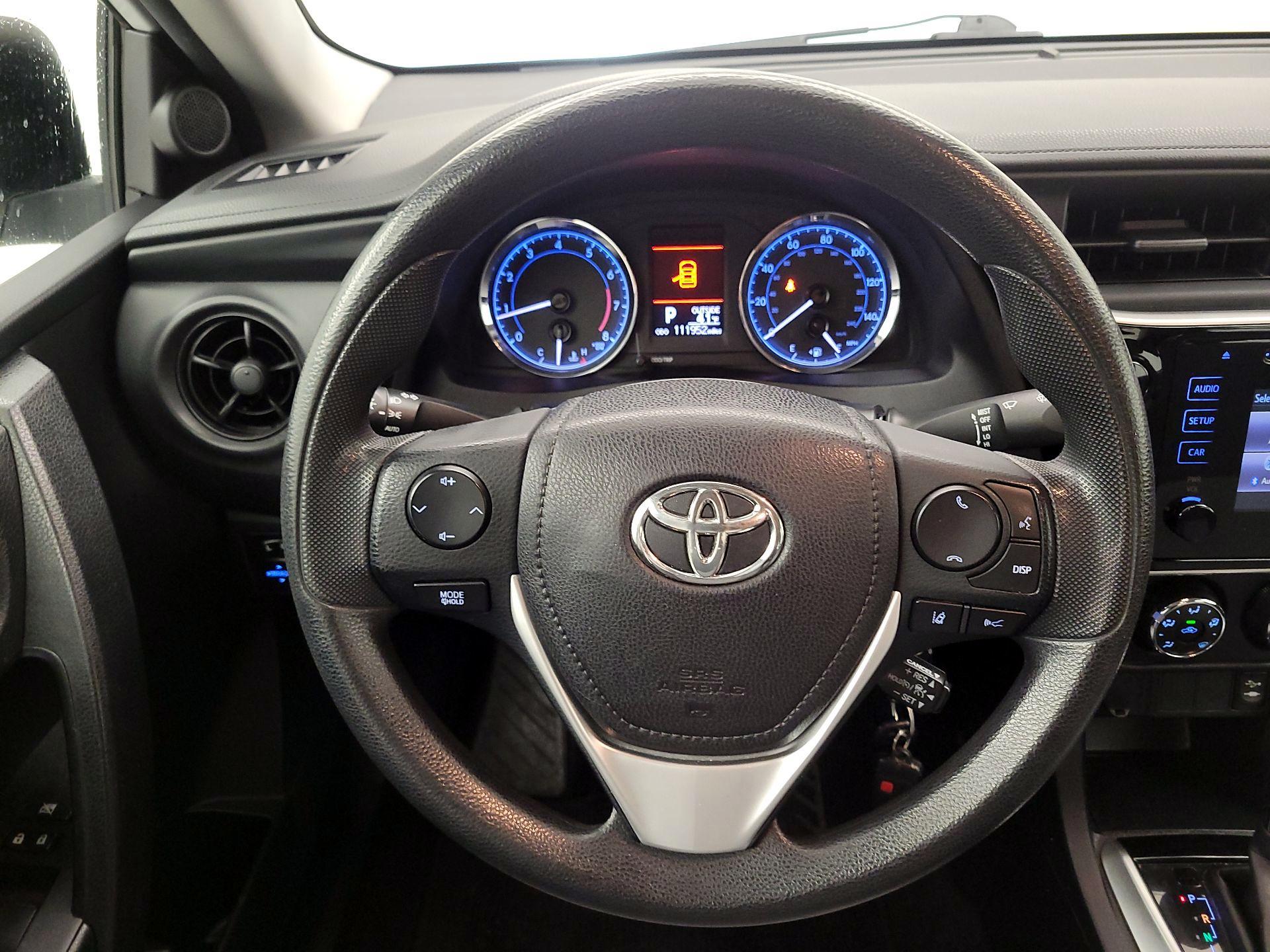 Thumbnail: 2017 Toyota Corolla - 10