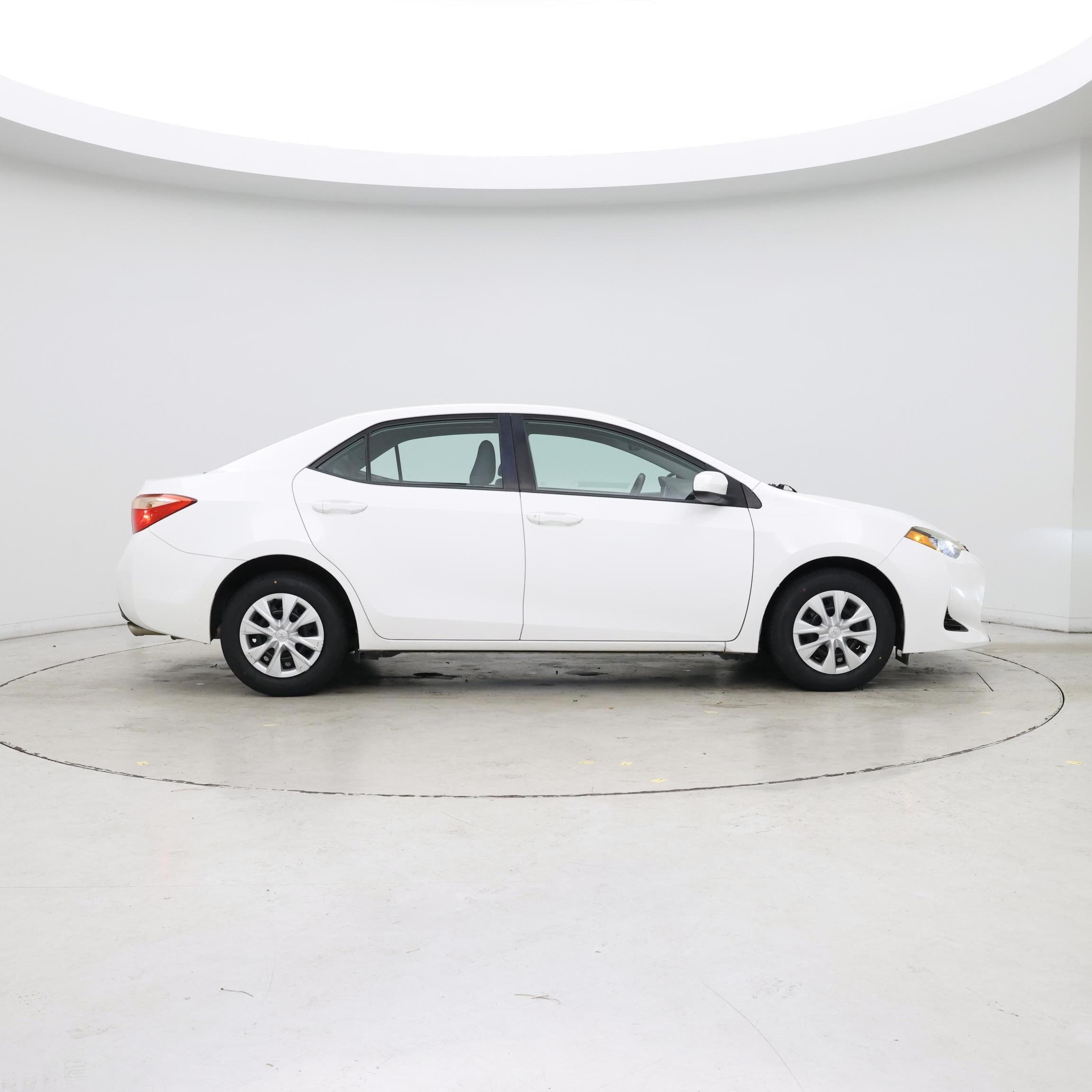 Thumbnail: 2017 Toyota Corolla - 7