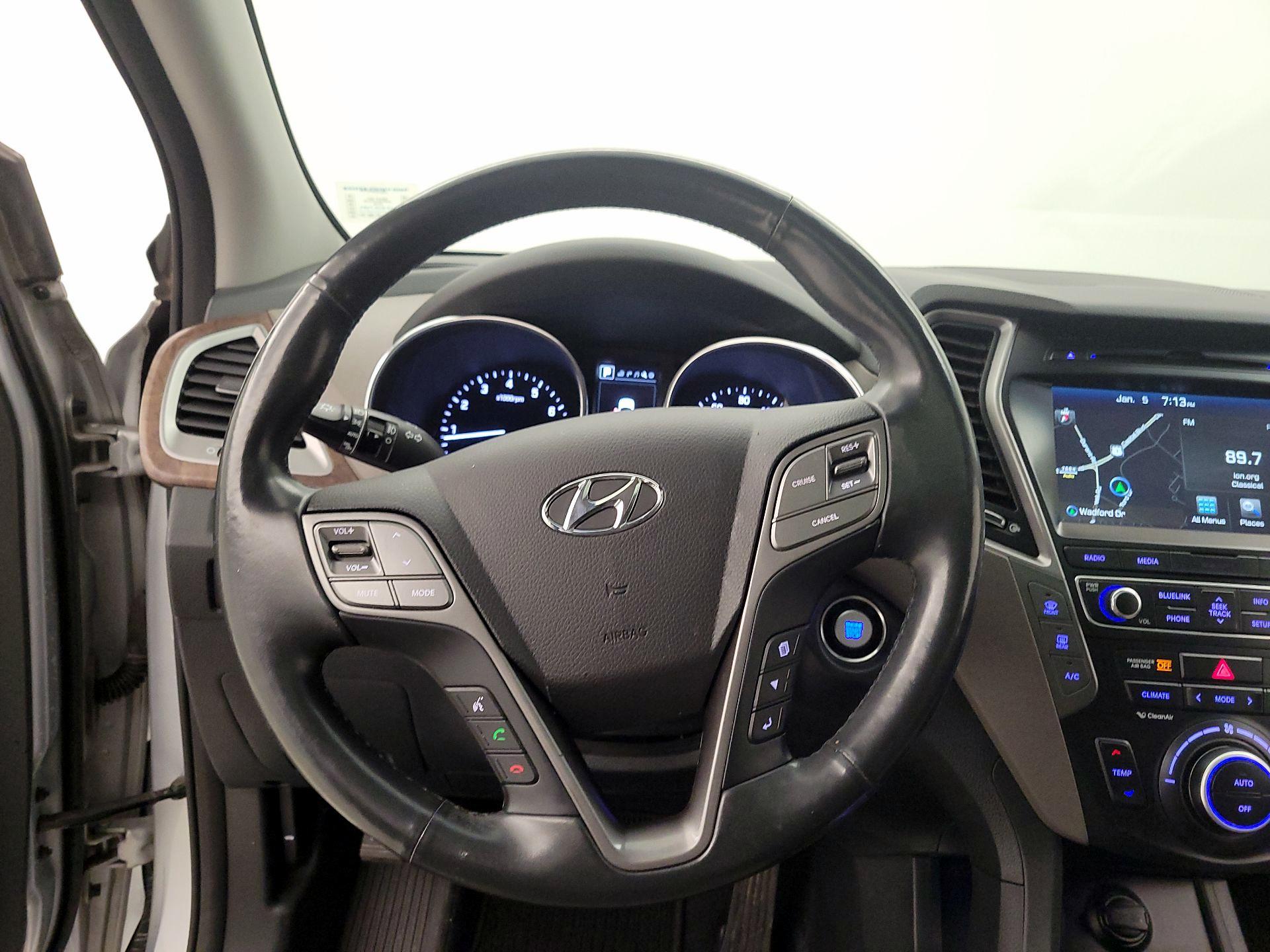 Thumbnail: 2017 Hyundai Santa Fe - 10