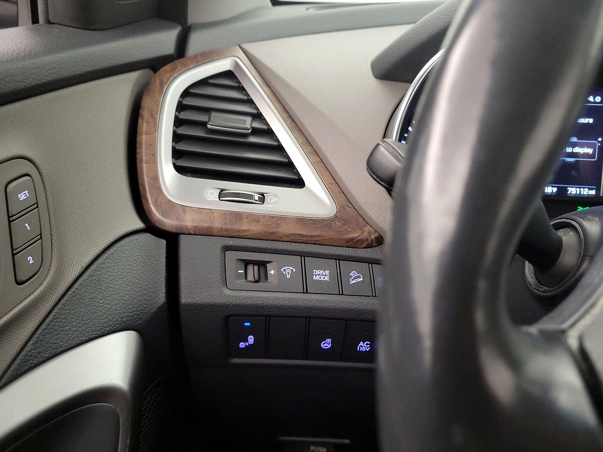 Thumbnail: 2017 Hyundai Santa Fe - 13