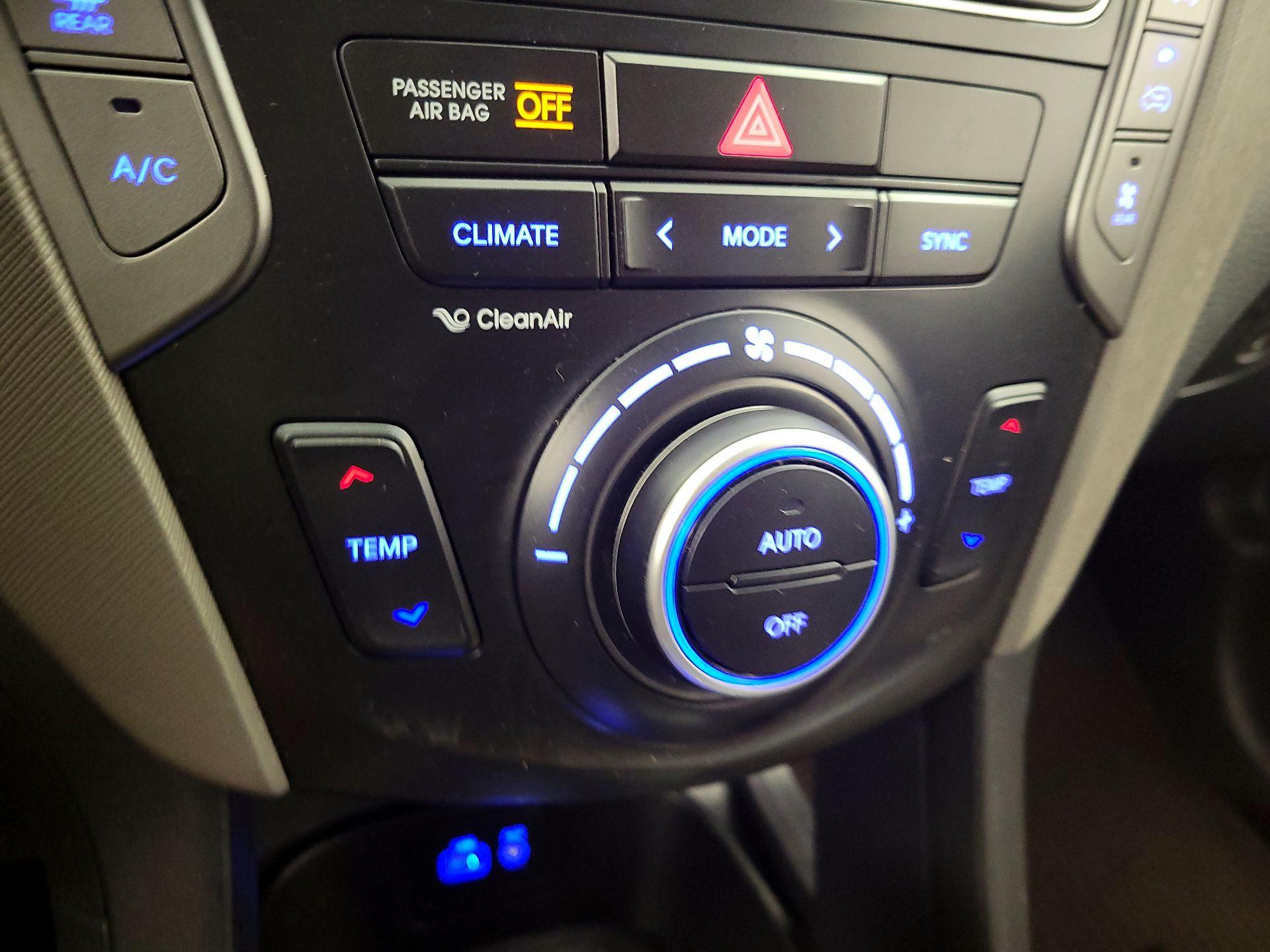 Thumbnail: 2017 Hyundai Santa Fe - 16