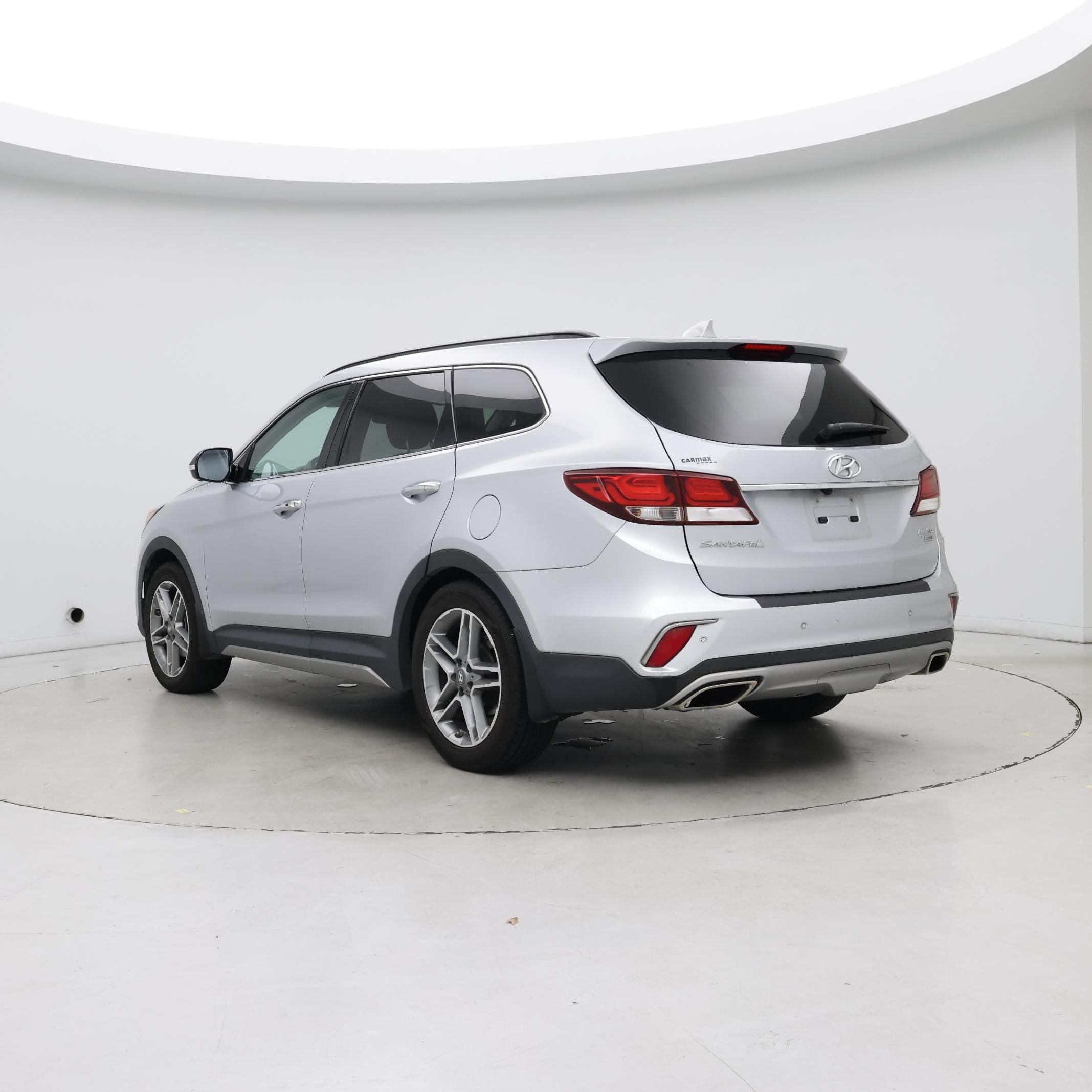 Thumbnail: 2017 Hyundai Santa Fe - 2