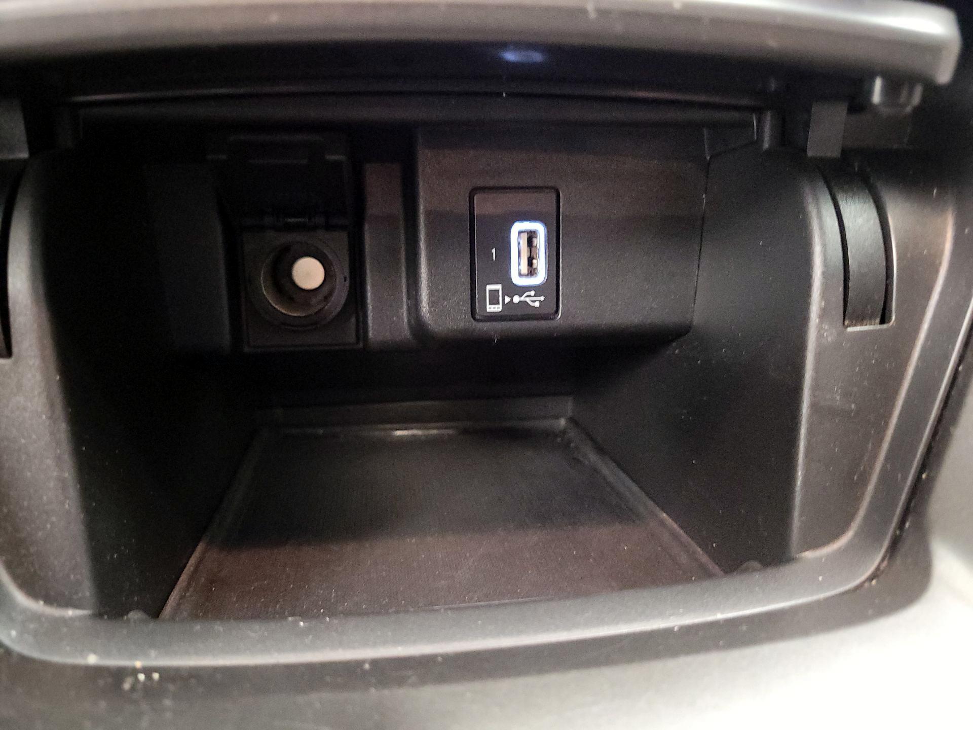 Thumbnail: 2018 Honda Accord - 18