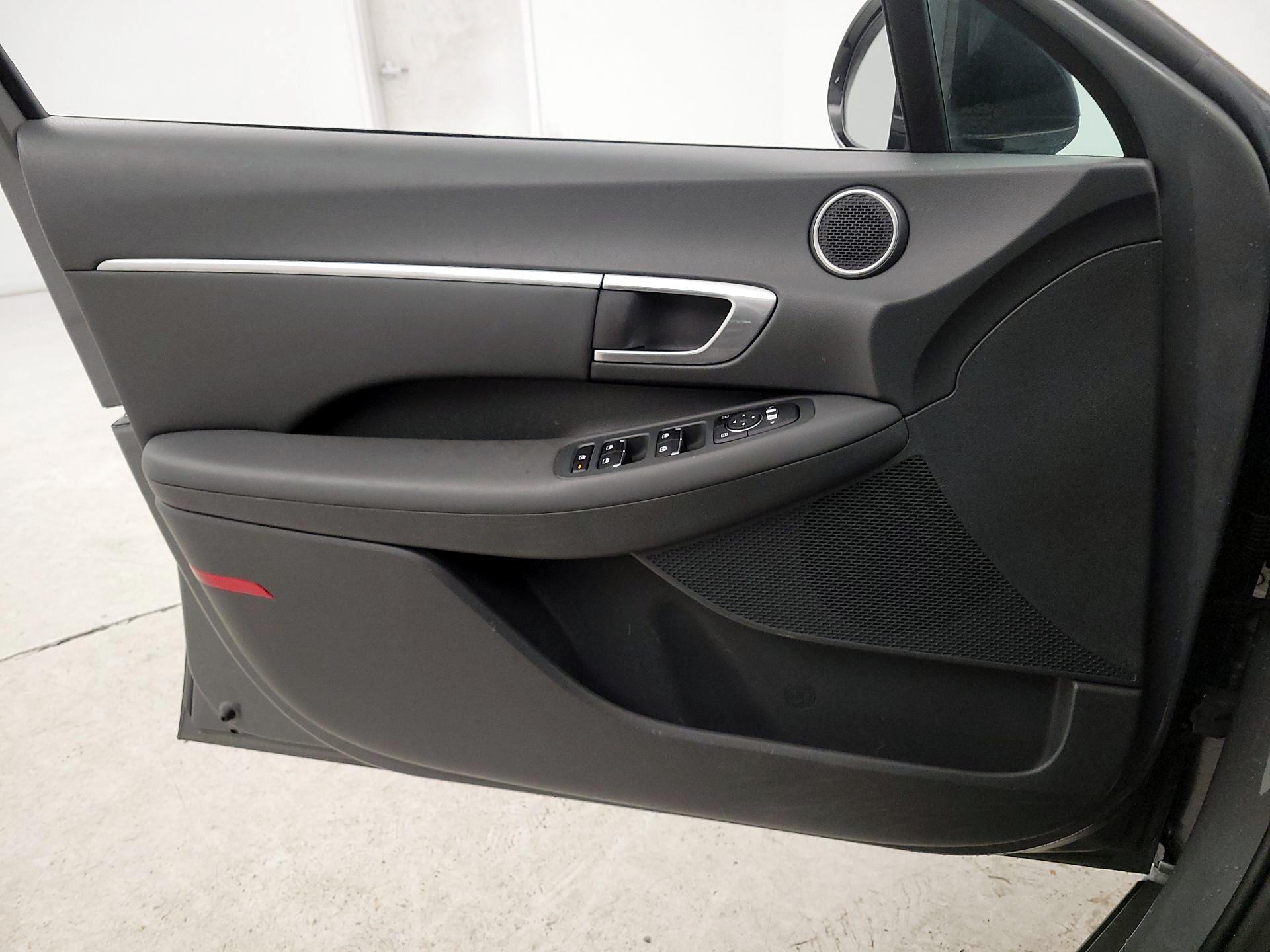 Thumbnail: 2020 Hyundai Sonata - 12