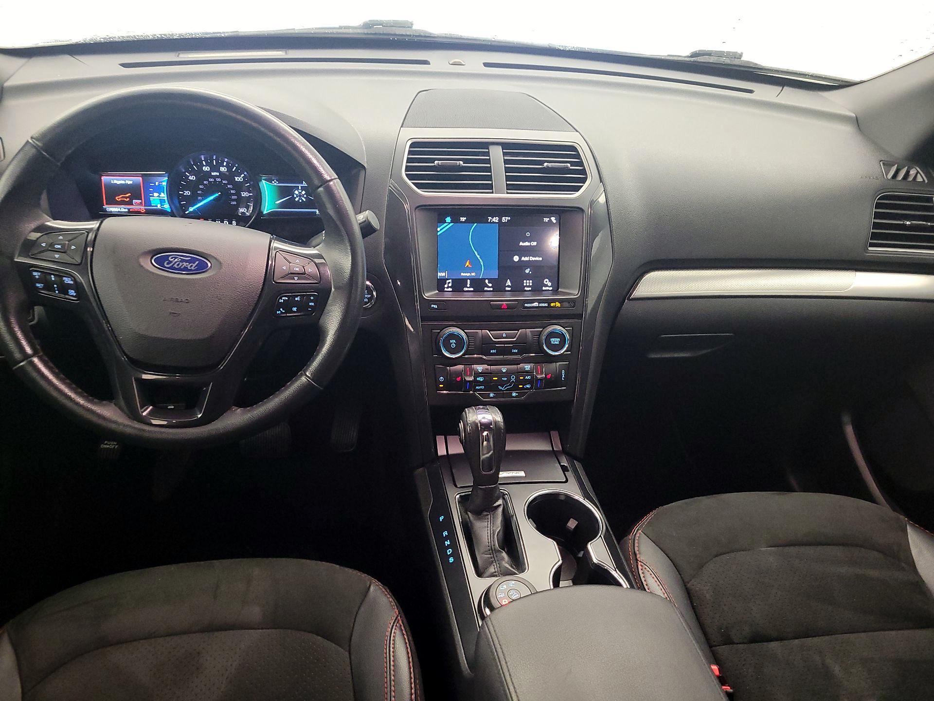 Thumbnail: 2018 Ford Explorer - 9