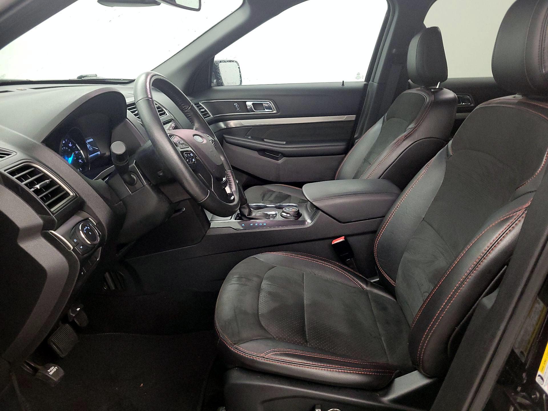 Thumbnail: 2018 Ford Explorer - 11