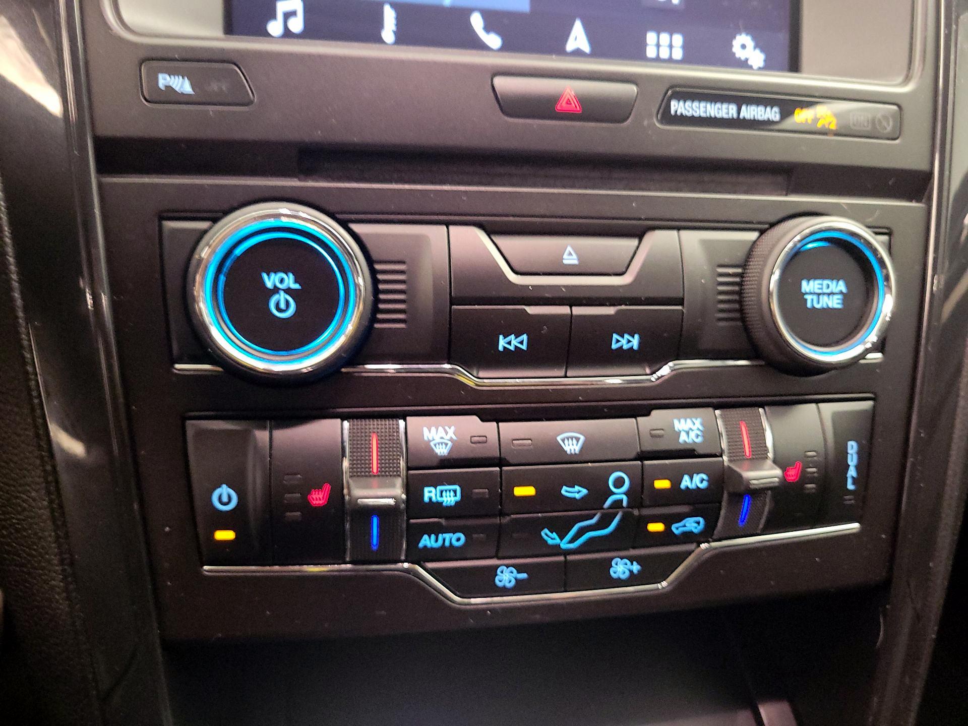 Thumbnail: 2018 Ford Explorer - 16