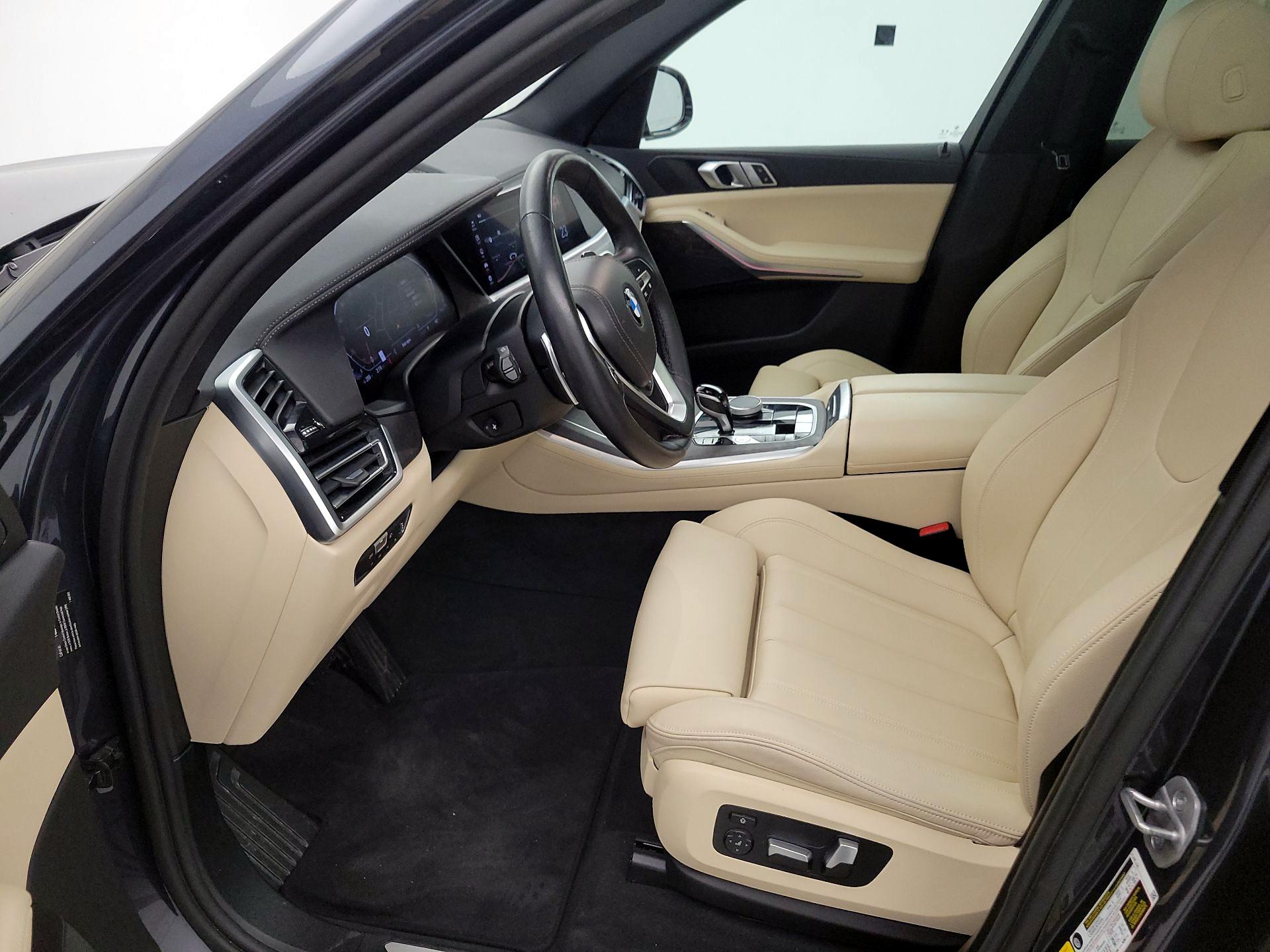 Thumbnail: 2022 BMW X5 - 11