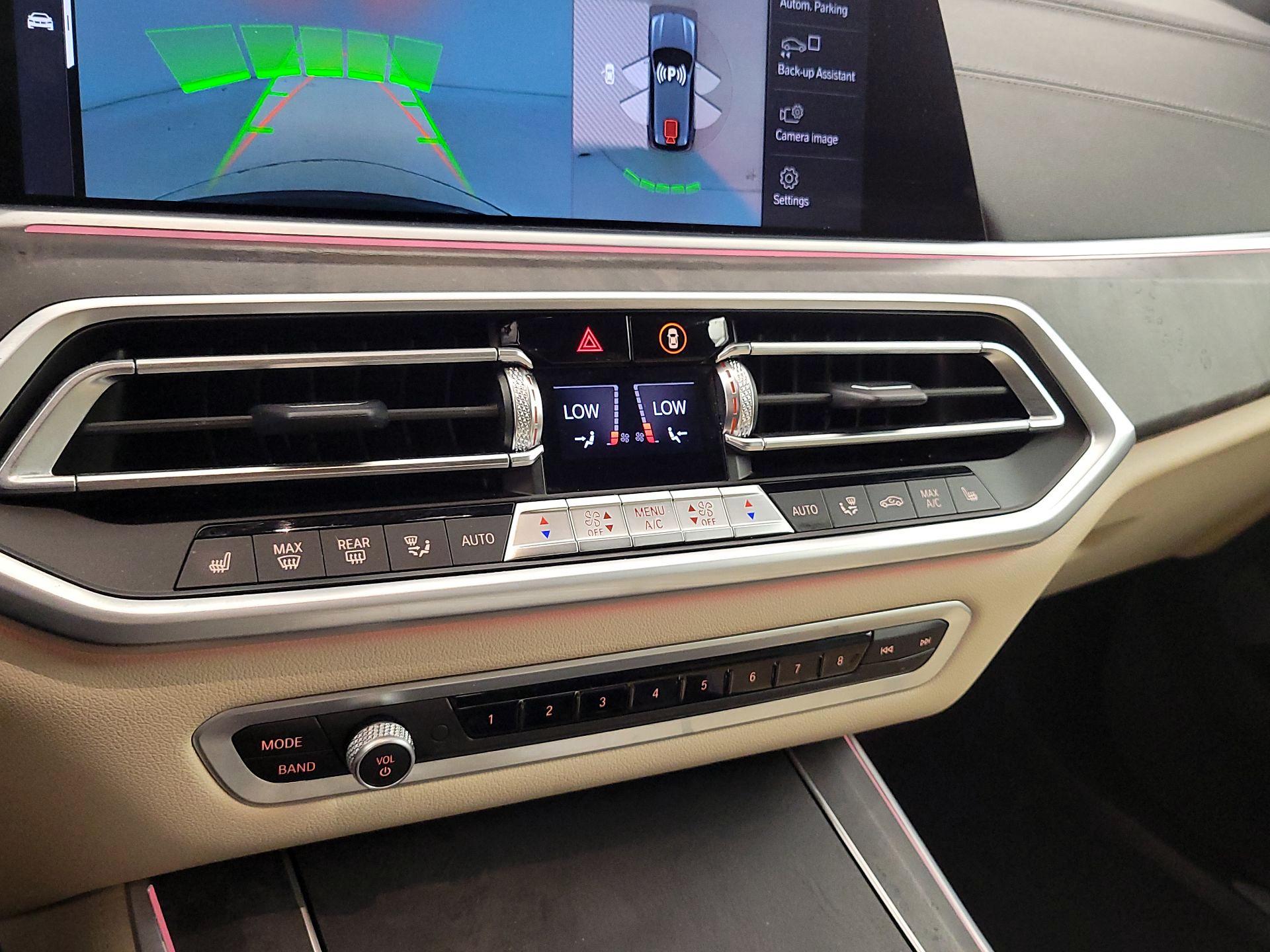 Thumbnail: 2022 BMW X5 - 16