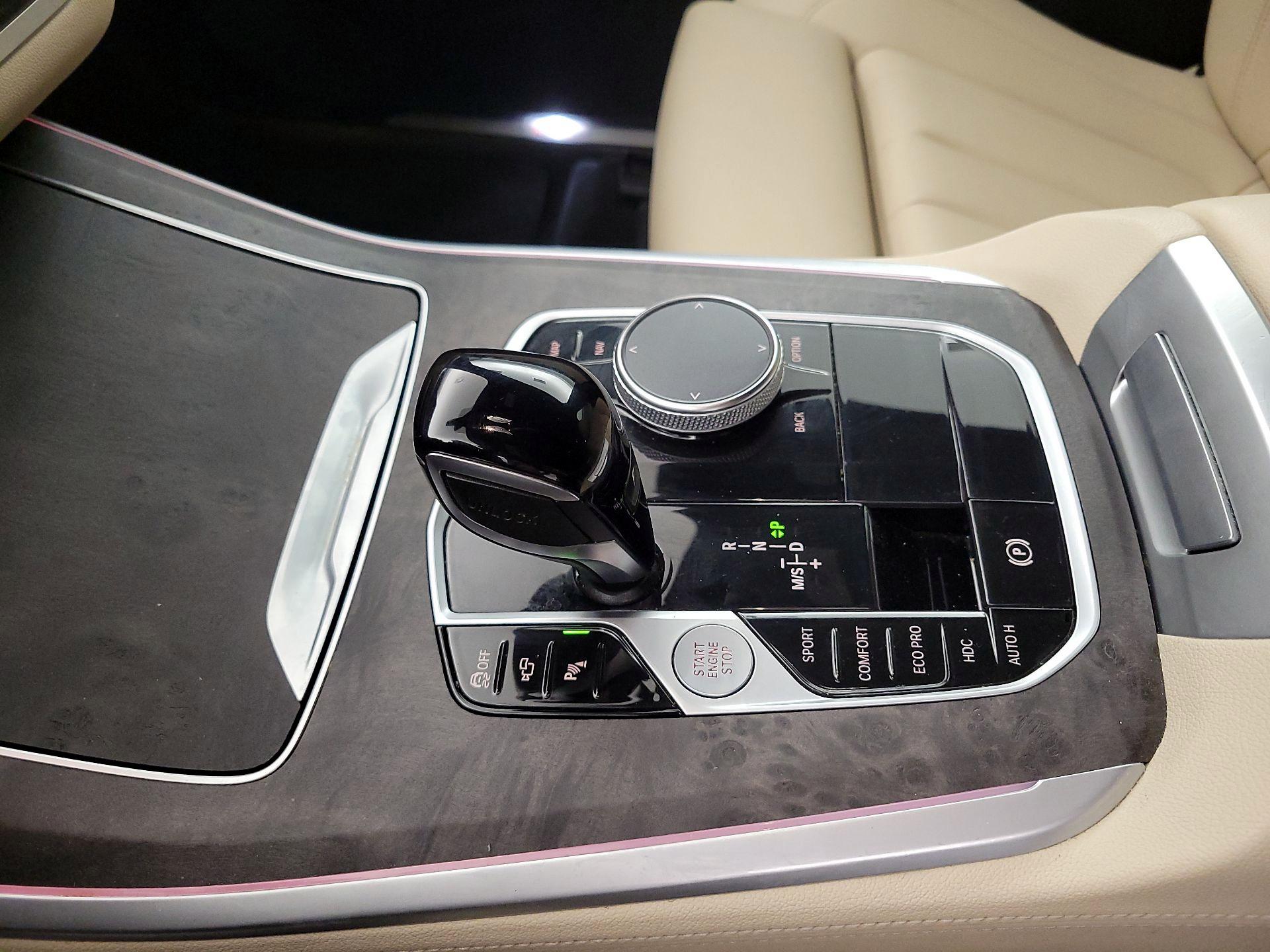 Thumbnail: 2022 BMW X5 - 17