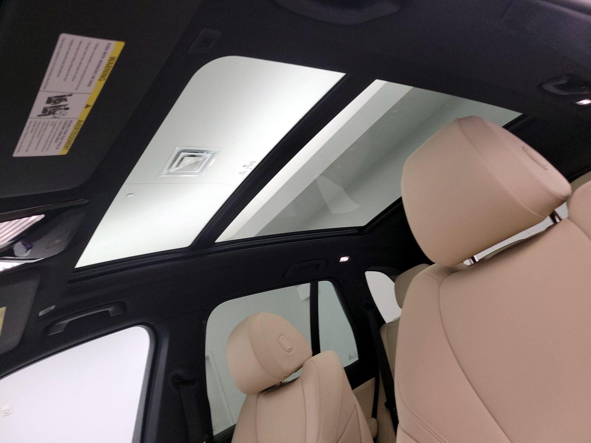 Thumbnail: 2022 BMW X5 - 19