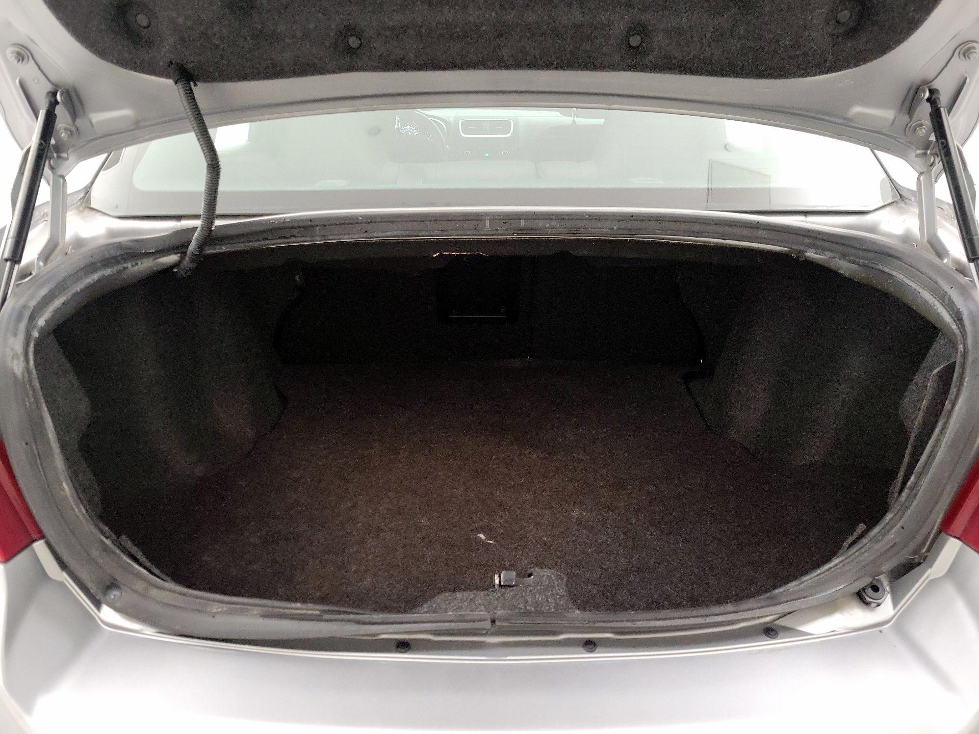 Thumbnail: 2014 Dodge Avenger - 18