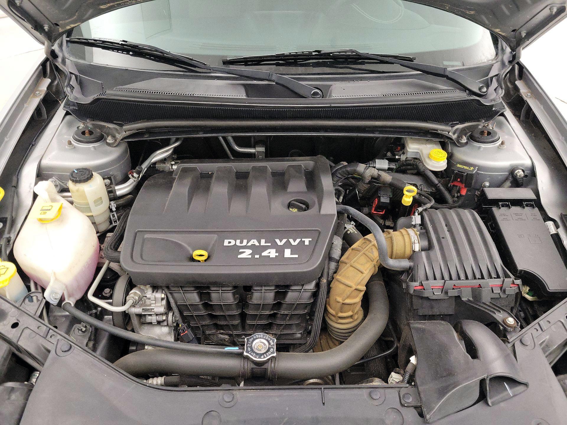 Thumbnail: 2014 Dodge Avenger - 19