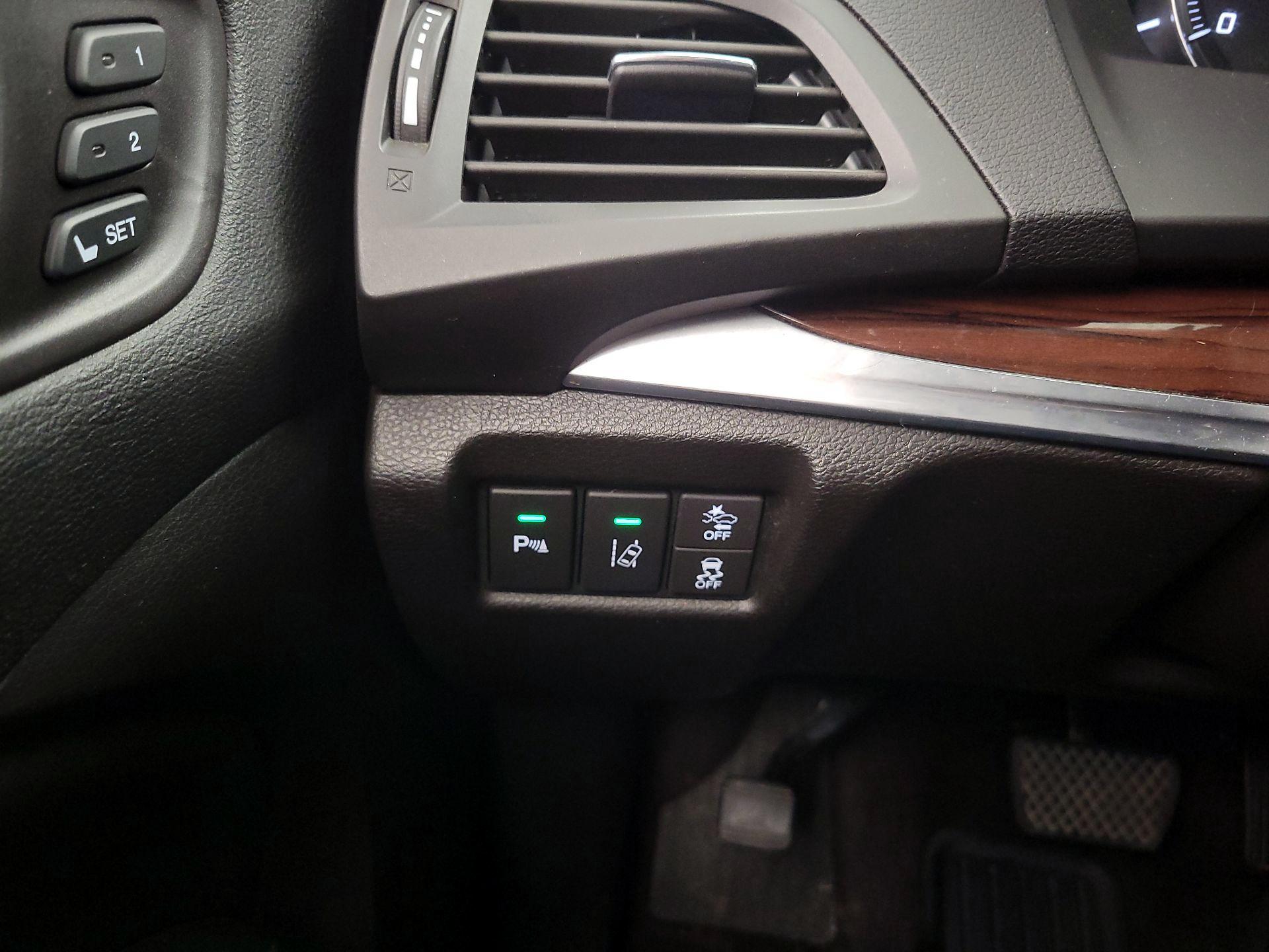 Thumbnail: 2016 Acura MDX - 13