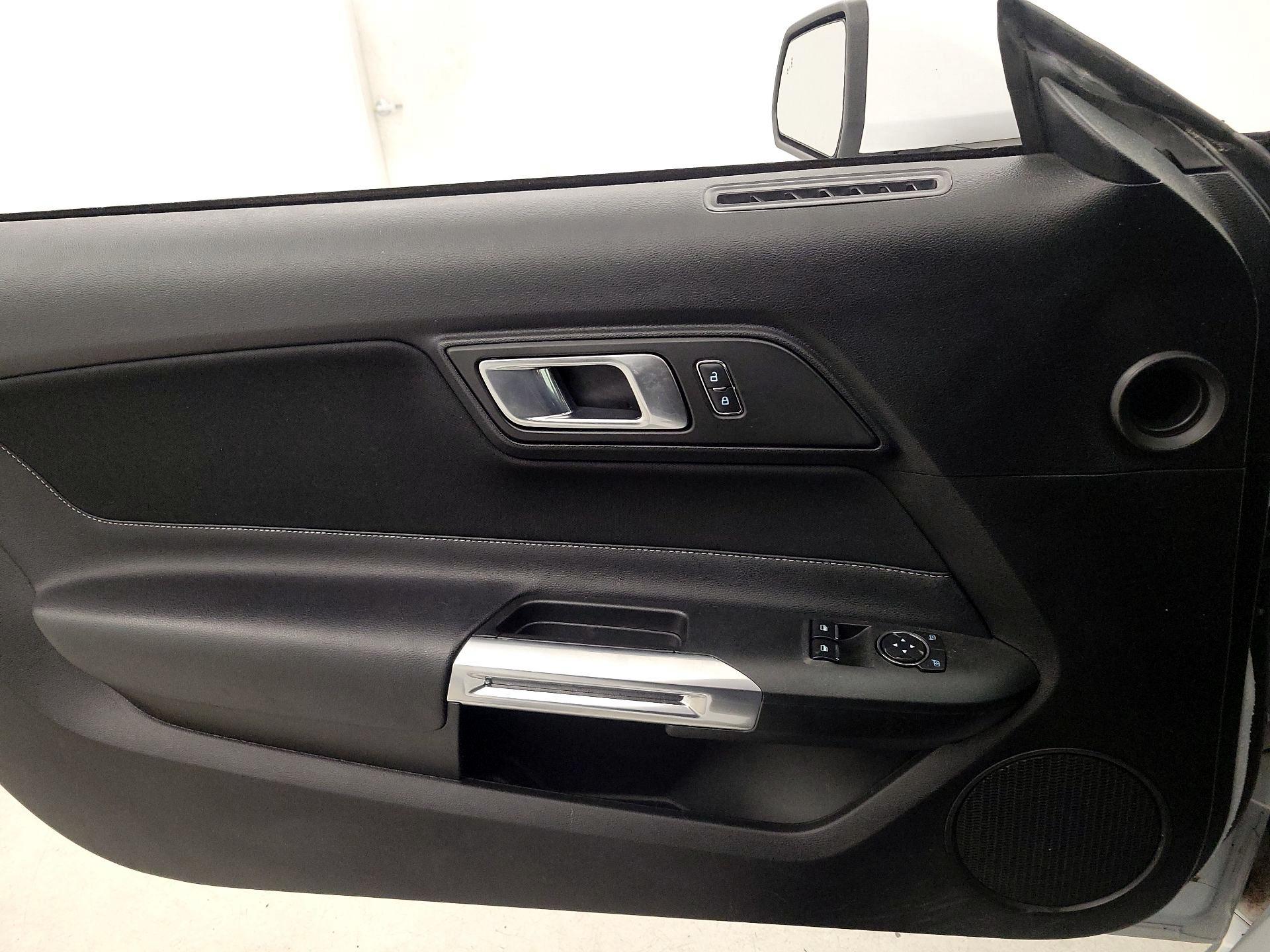 Thumbnail: 2022 Ford Mustang - 12