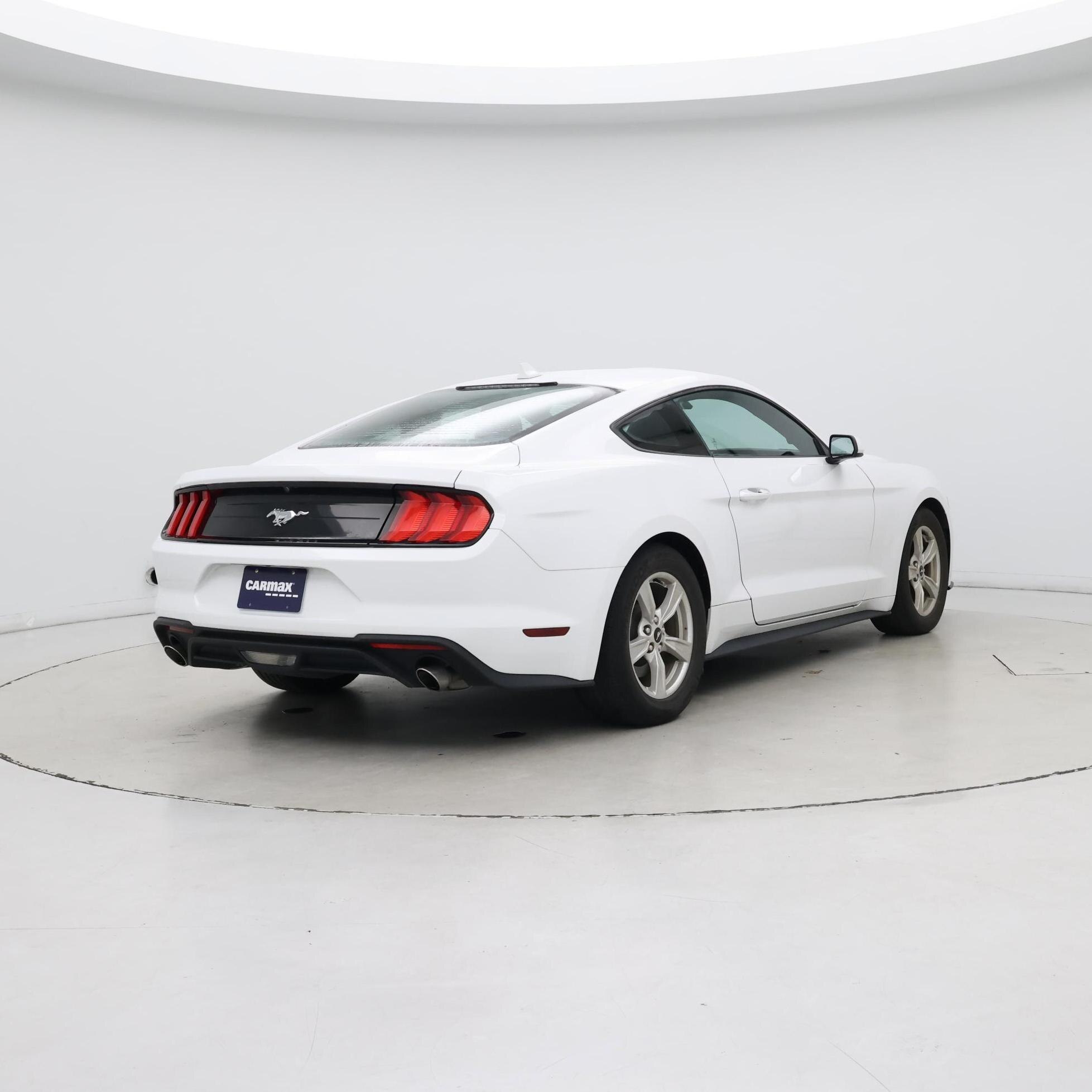 Thumbnail: 2022 Ford Mustang - 8